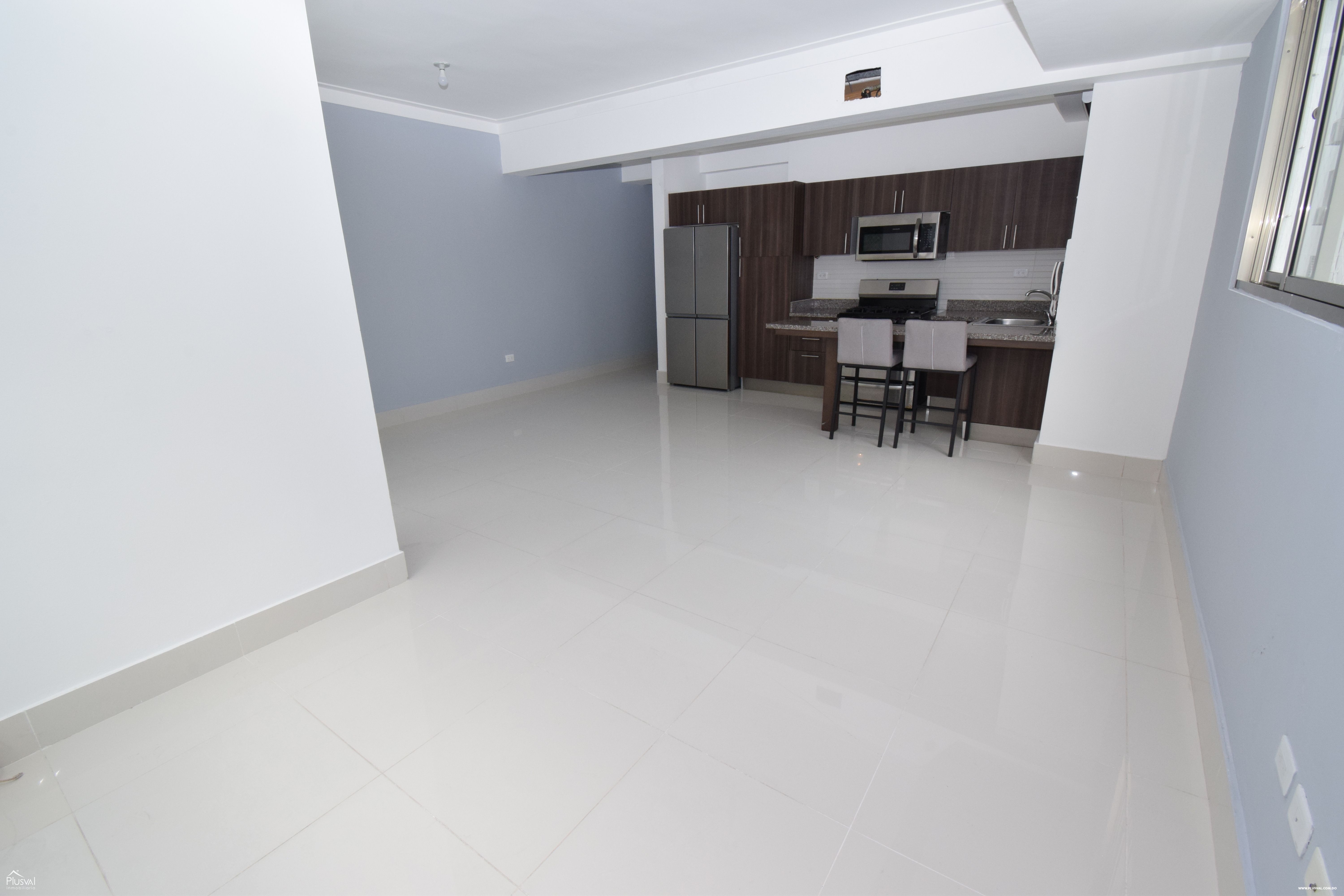 Amplio apartamento en alquiler vacio en Naco 214186