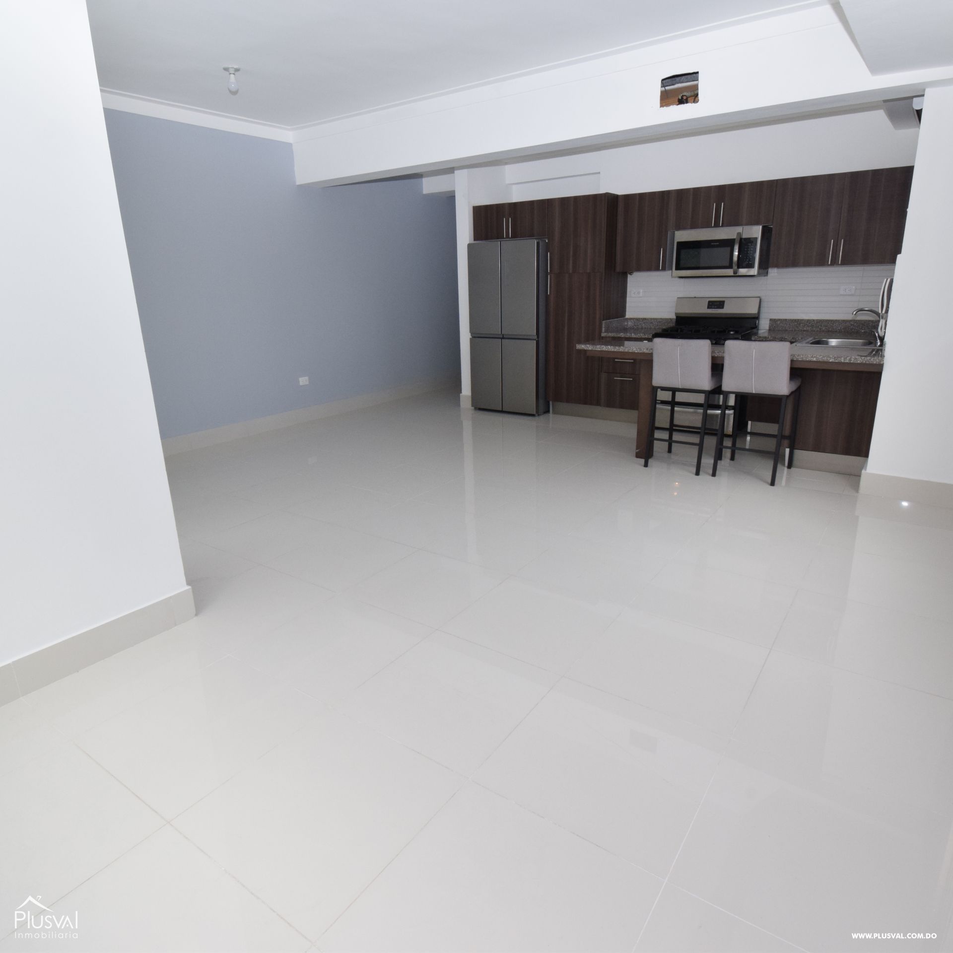 Amplio apartamento en alquiler vacio en Naco 214186