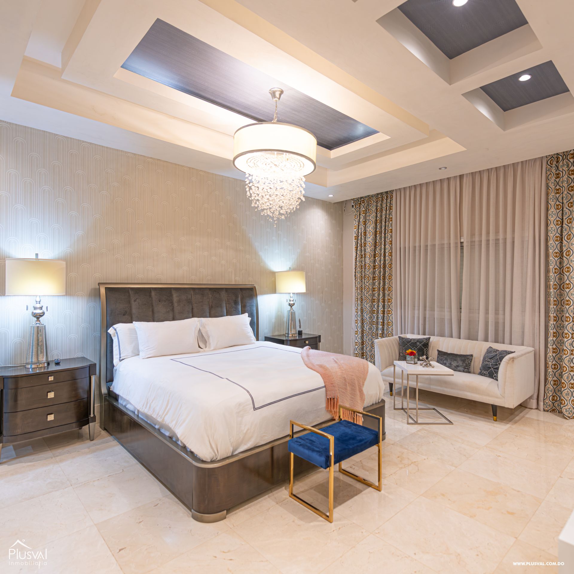 Apartamento Amueblado de Lujo con Terraza y 3 Hab. en Piantini 447581