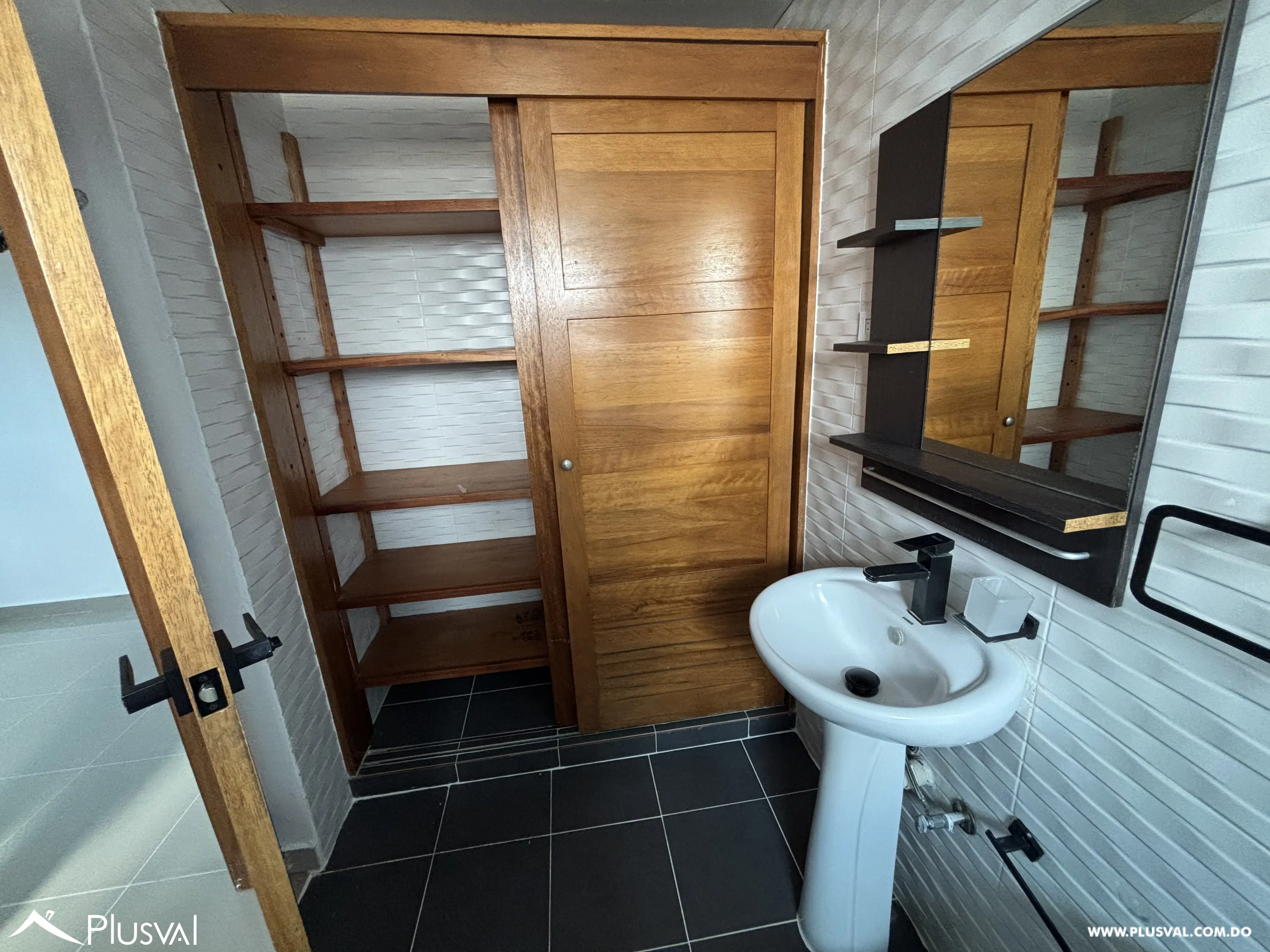 Moderno Apartamento en El Millon Listo para Habitar 460951