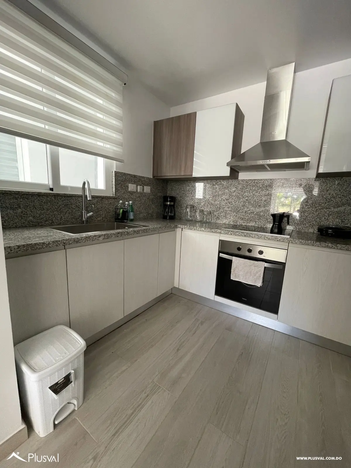 Amplio apartamento en Coral Bay 484000