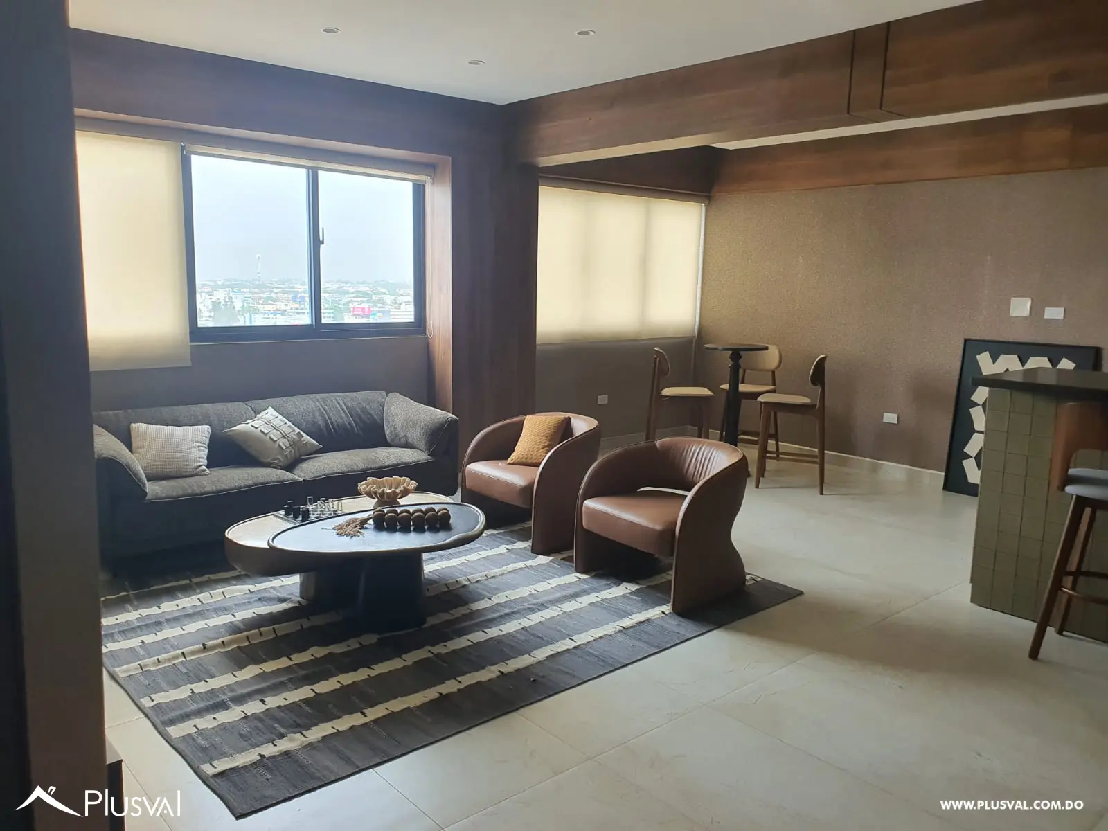 Apartamento en alquiler de 2 habitaciones en Evaristo Morales 497204