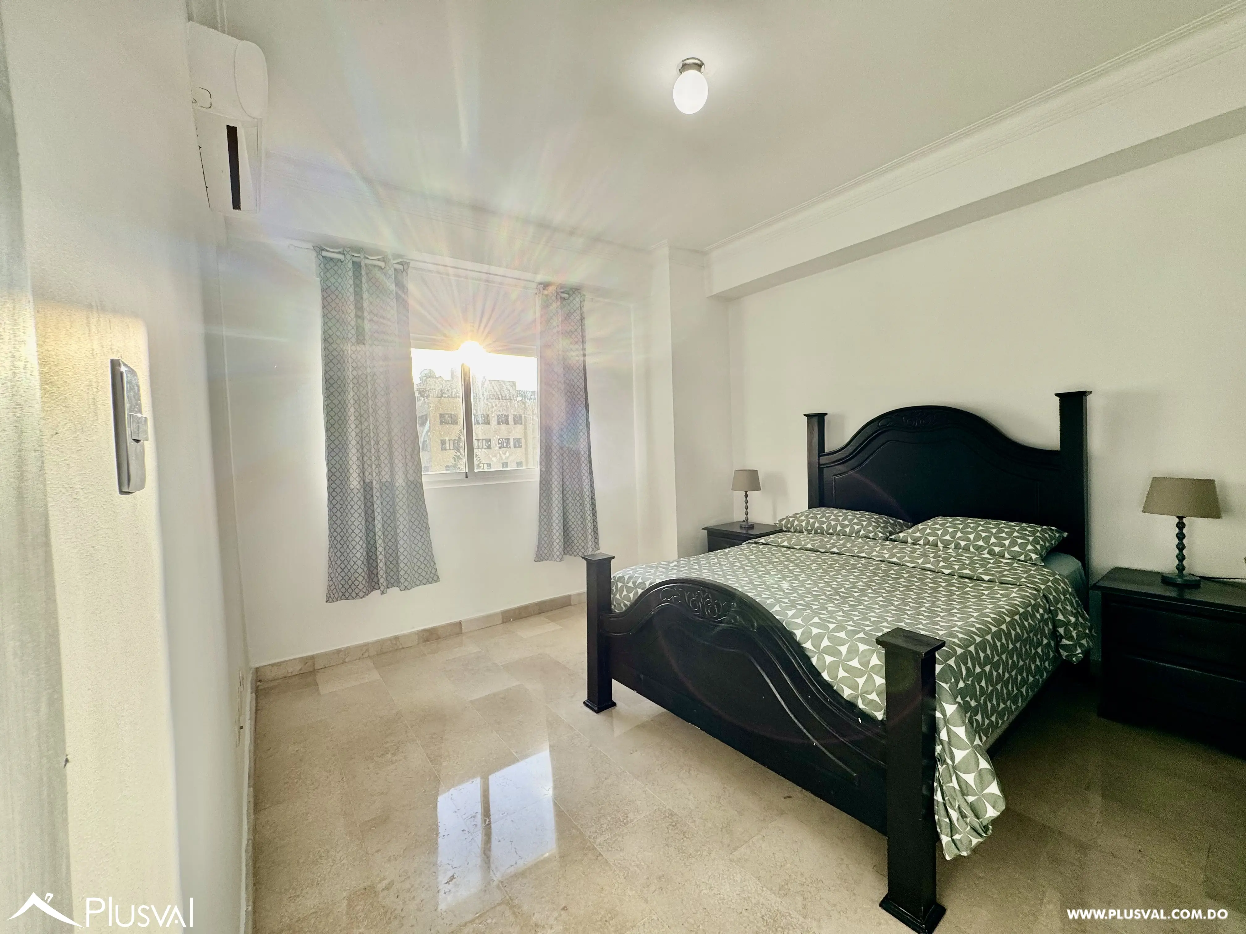 Alquilo Amplio y Maravilloso Apto. en una de las Zonas mas Exclusivas de La Esperilla 490533