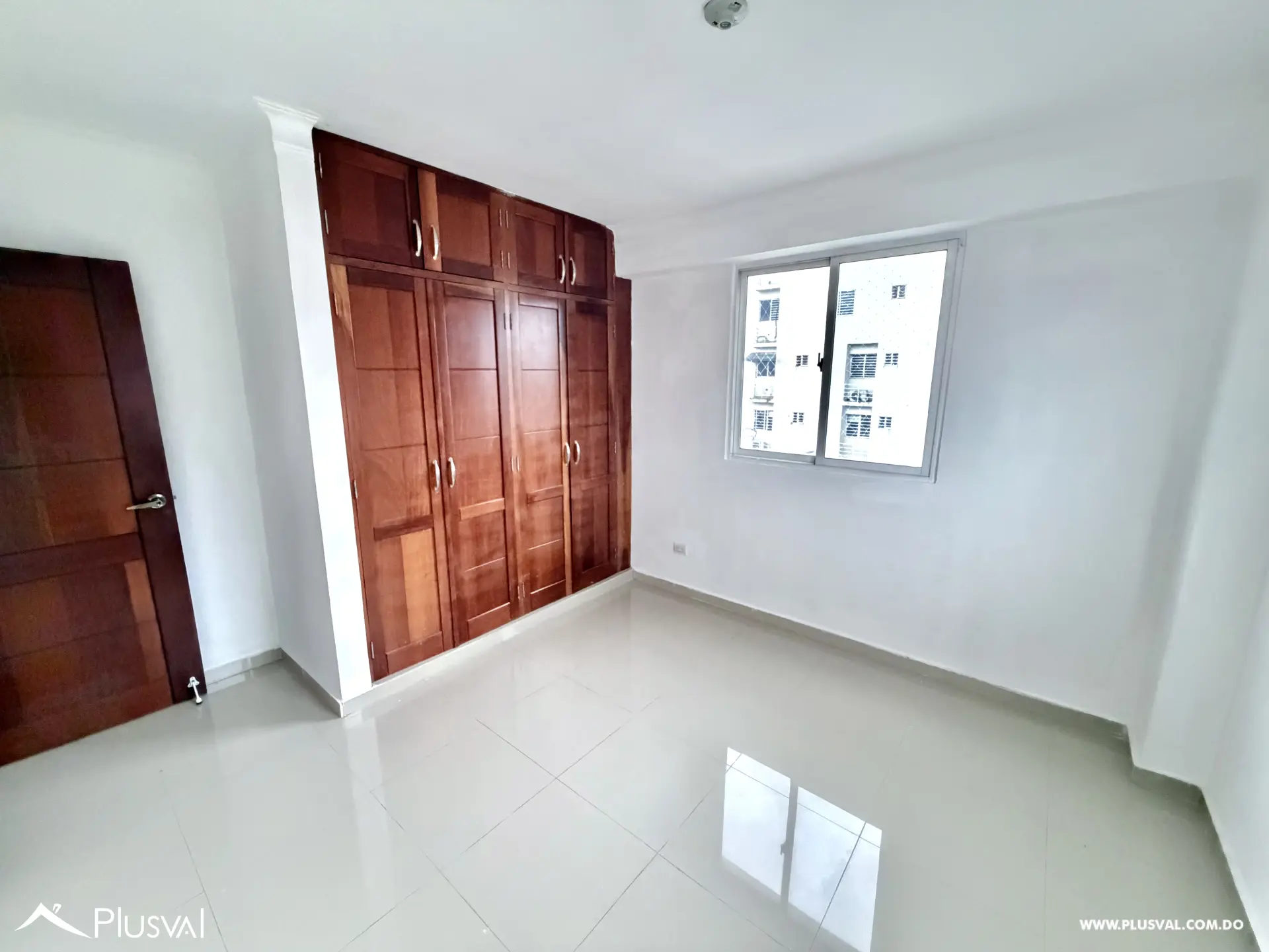 Se vende apartamento con terraza en los Restauradores, Distrito Nacional. 535801