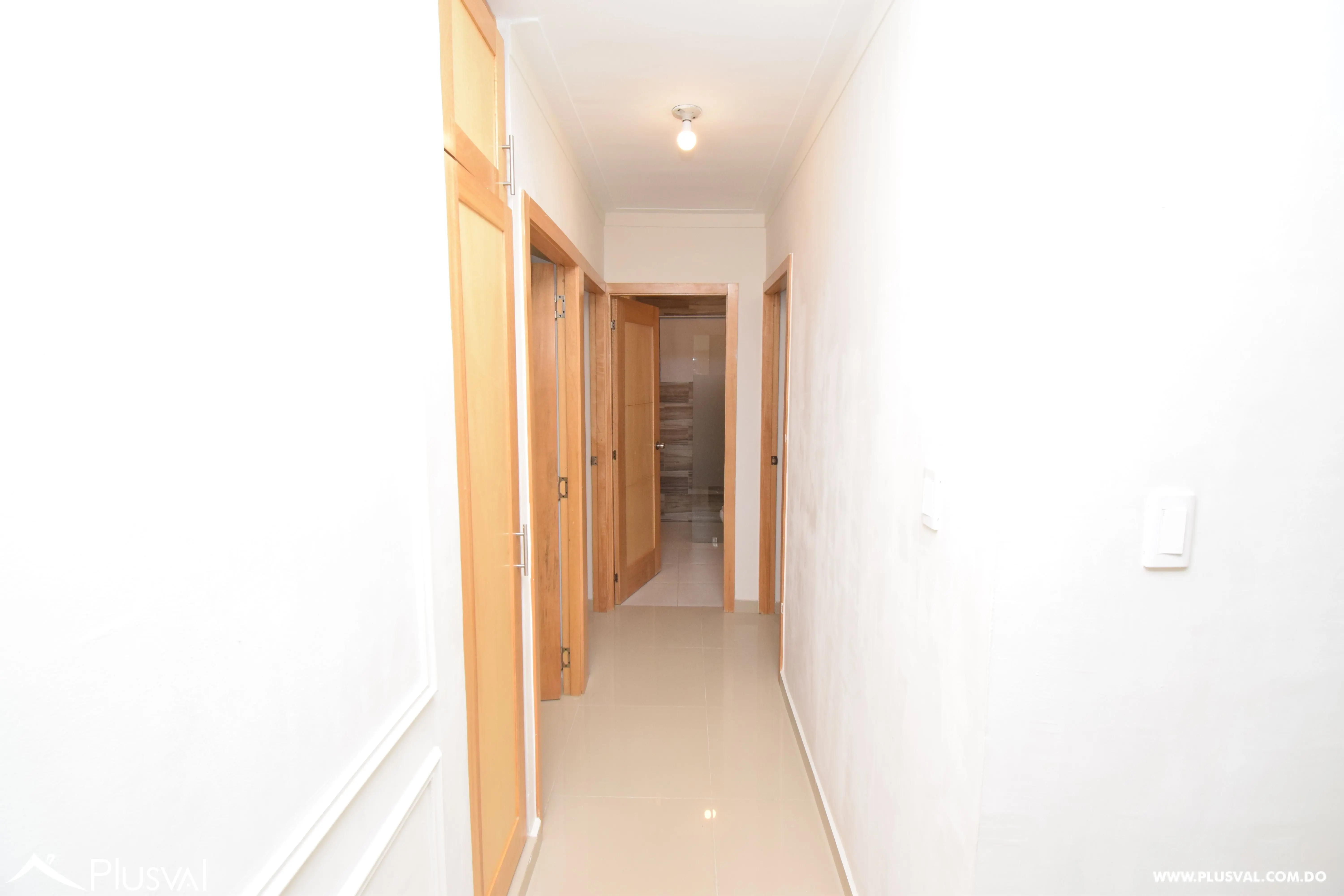 Apartamentos en alquiler cerca de la Av. República de Colombia 452109