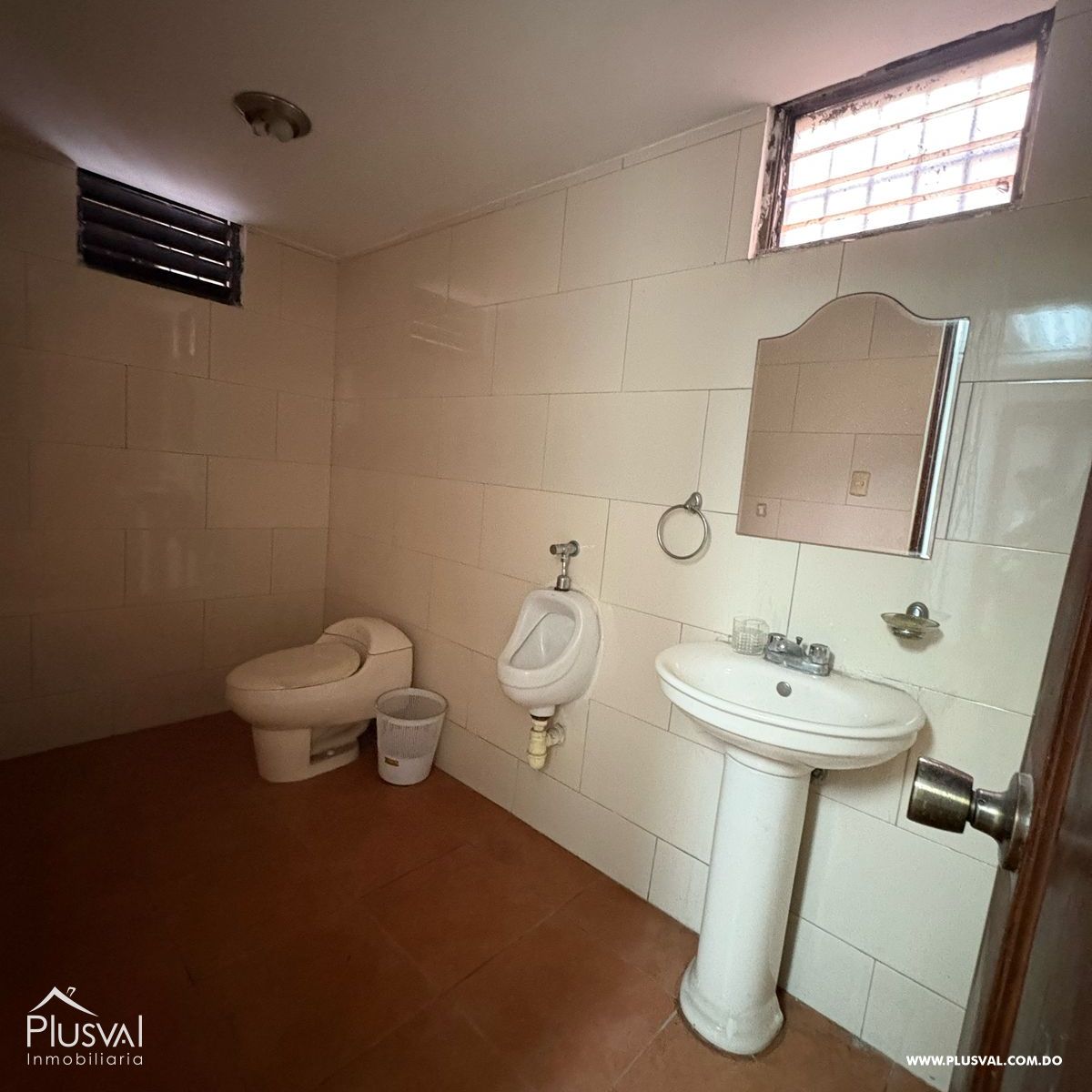 Local de Primer Nivel ideal para almacenamiento 423175