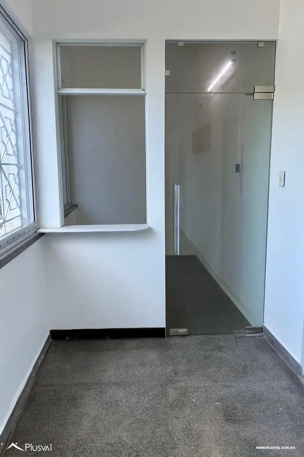 Local comercial para oficinas y centros profesionales en Gazcue 519661