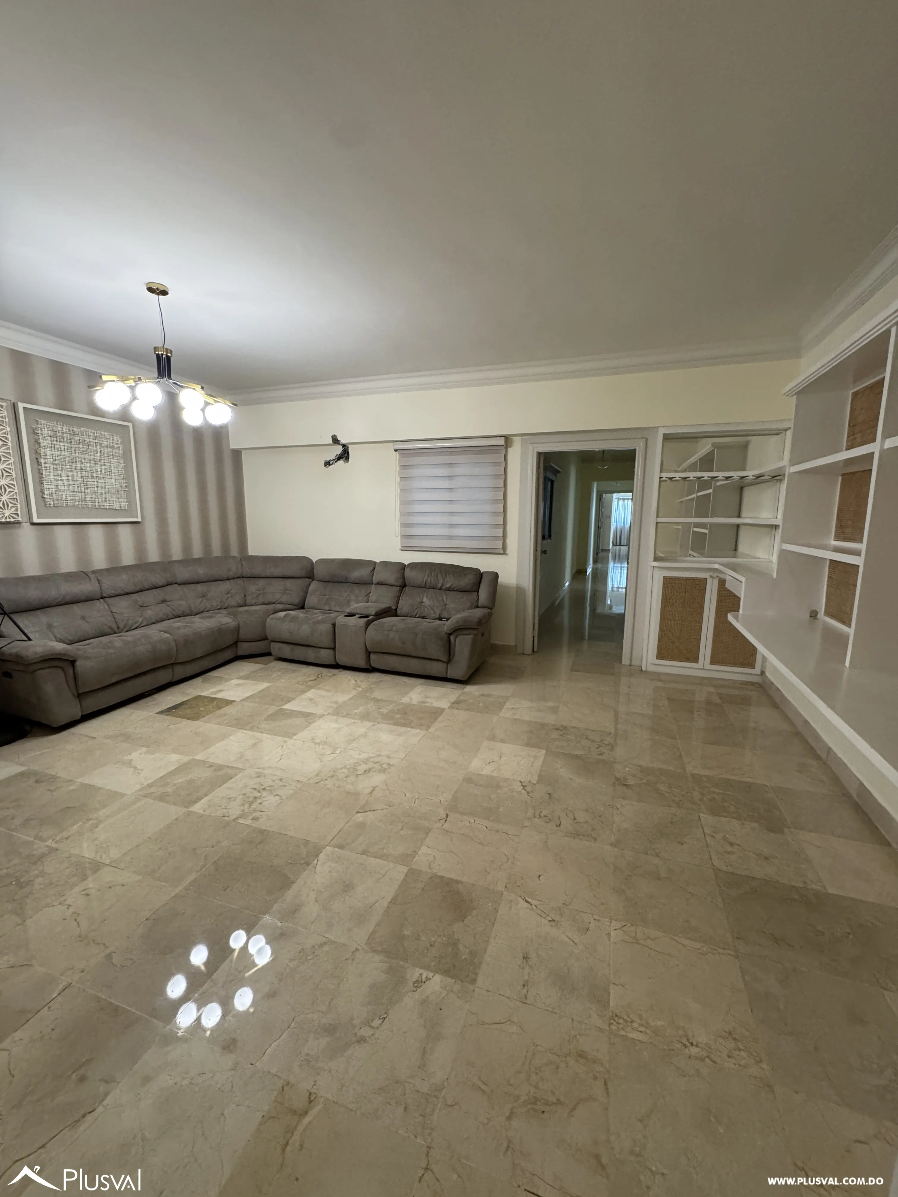 Apartamento en alquiler en Piantini de 3 habitaciones mas estudio 452306