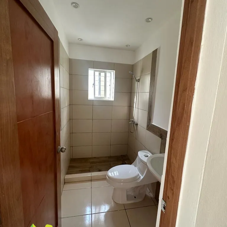 Apartamento de 3 habitaciones, 2 baños y terraza, en Arroyo hondo 3 415536