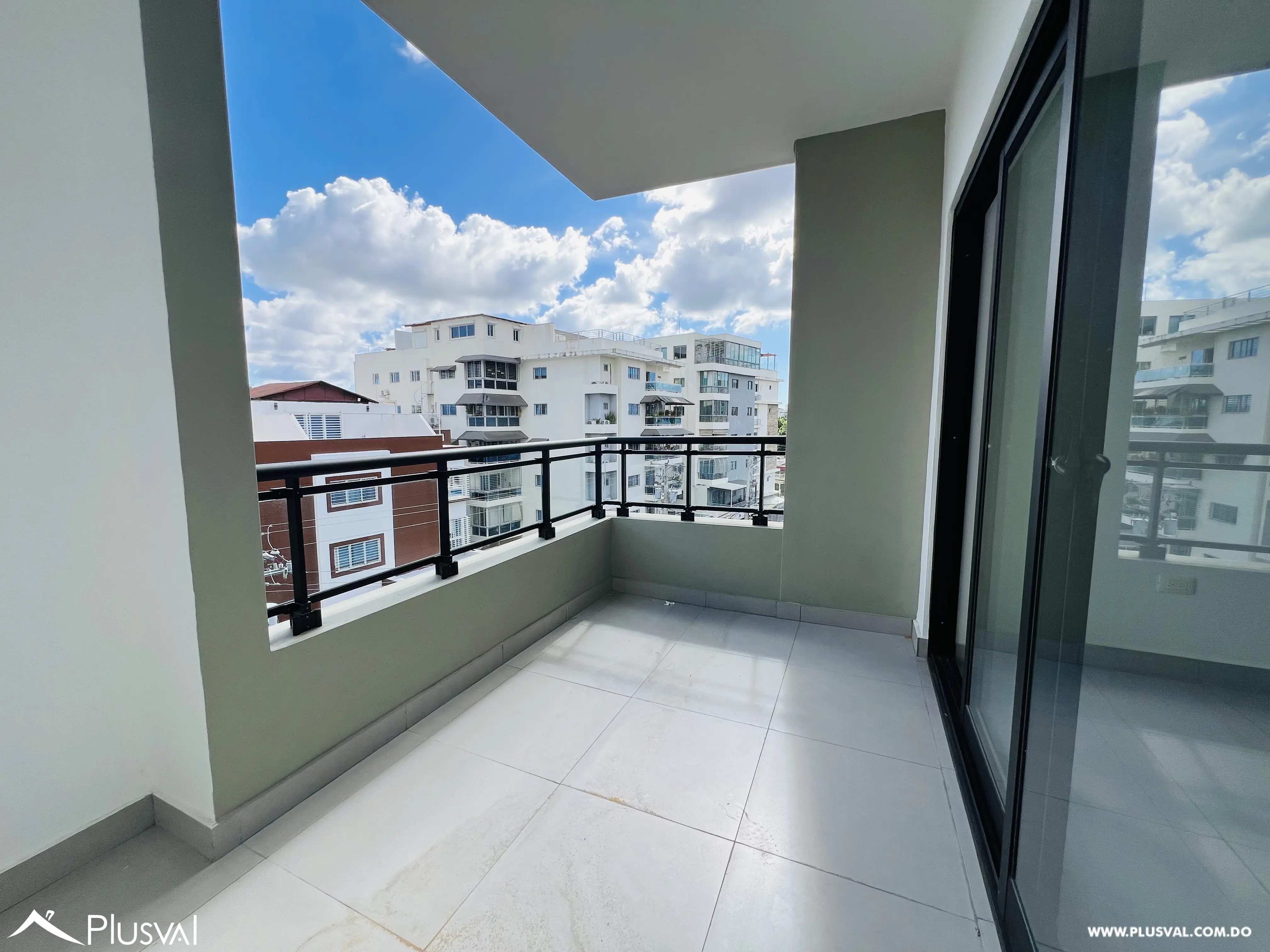 Espacioso Apartamento de 3 Habitaciones en Alquiler en el Sector el Millon 474033