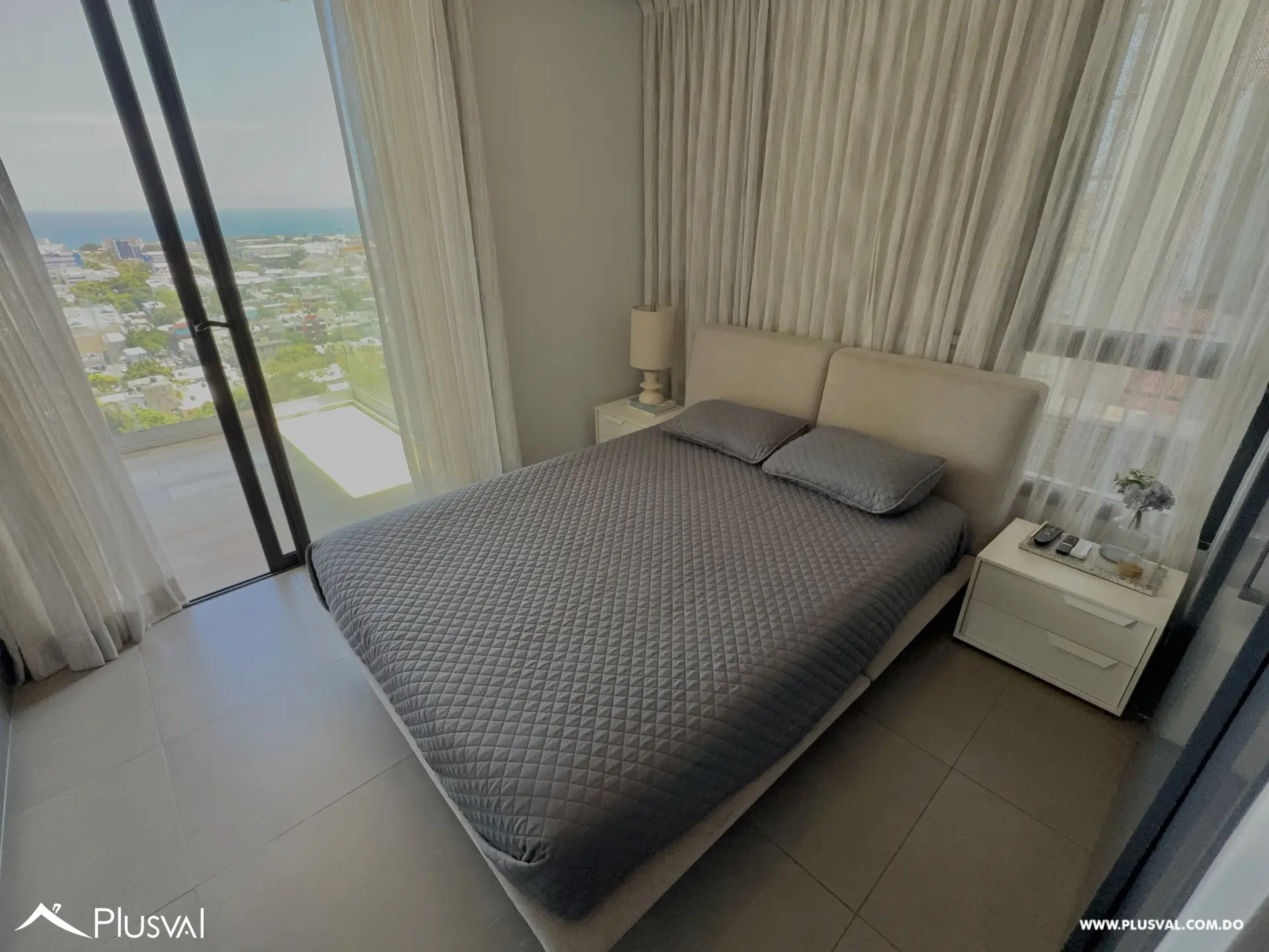 Apartamento Amueblado en Alquiler, Vista al Mar y el Parque en Bella Vista 530460