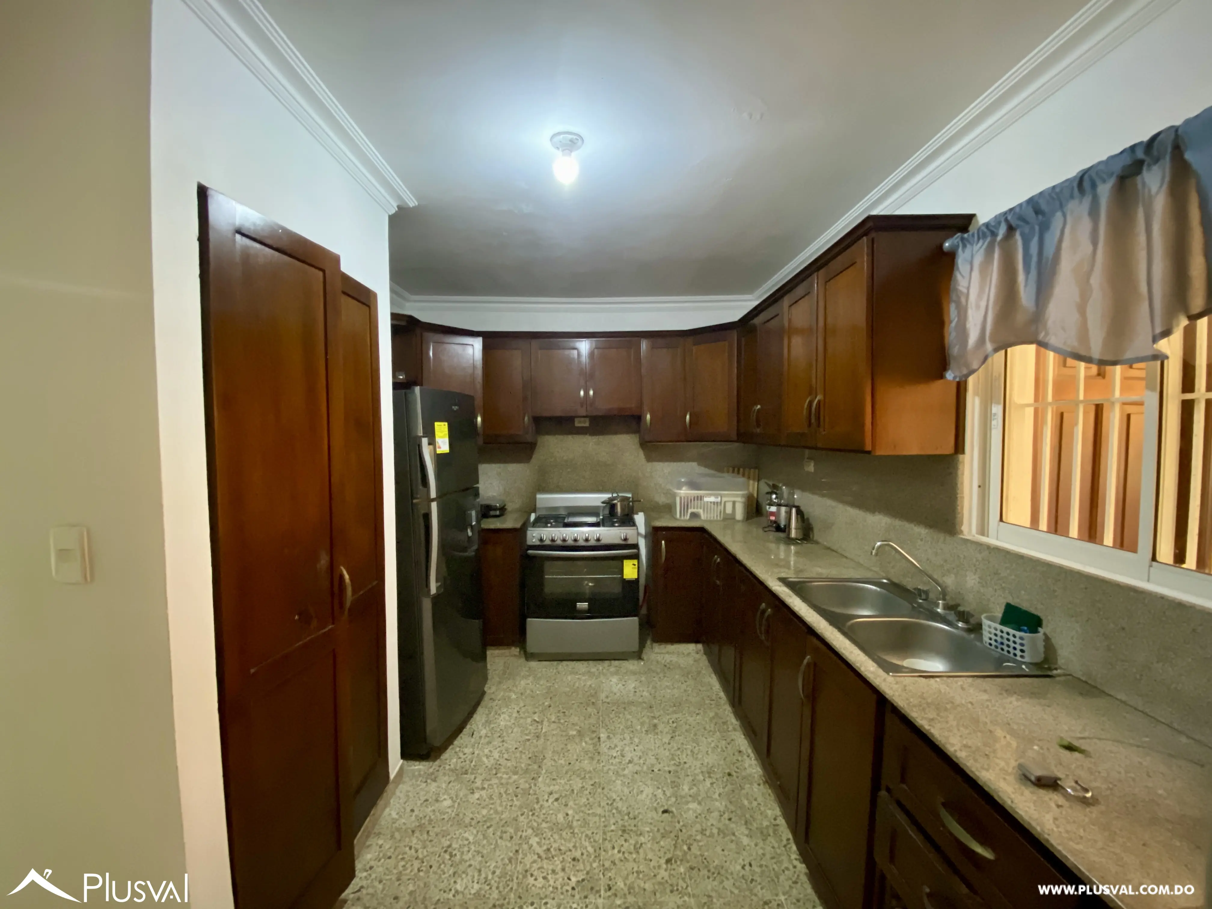 Apartamento amueblado de 3 habitaciones en alquiler en la mejor zona de Gazcue 454798