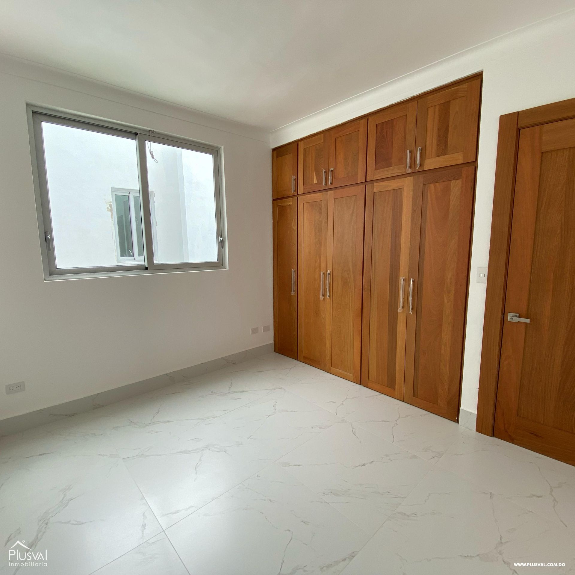 Apartamentos tipo casa en edificio exclusivo 433104