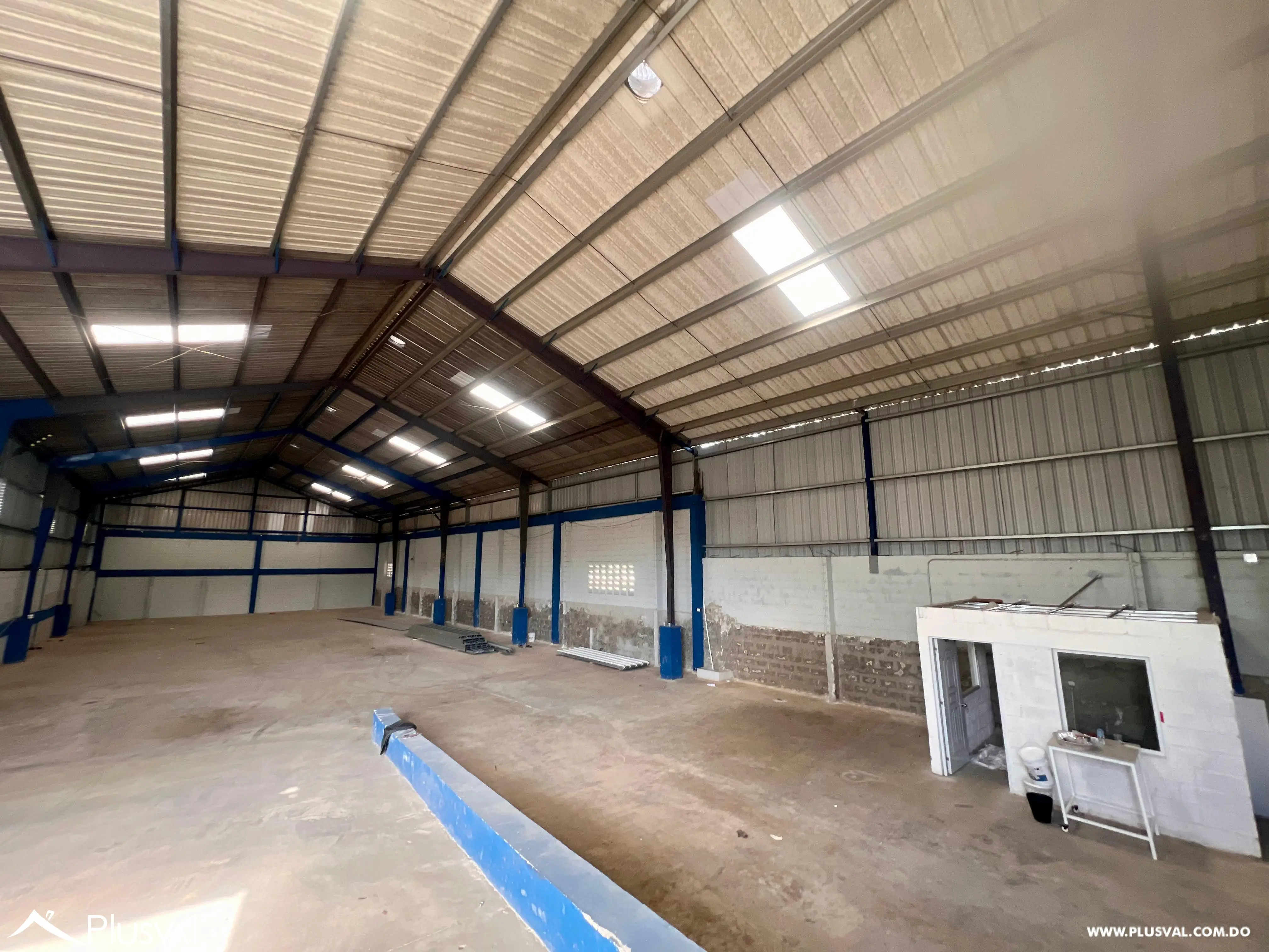 Nave Industrial en Venta en la Autopista Duarte, con Excelente Acceso 475401