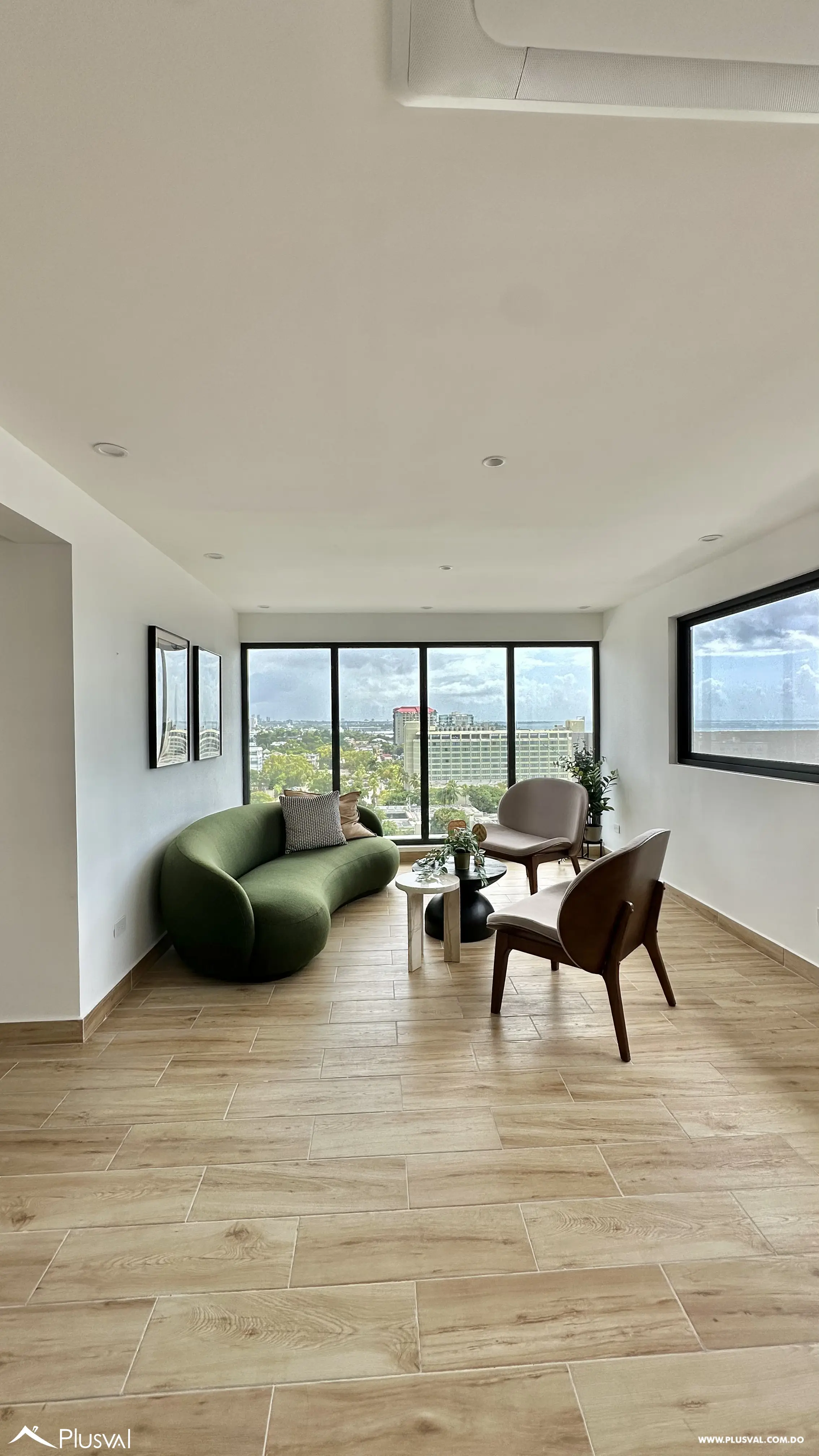 Apartamento en Alquiler en Gazcue – 2 Habitaciones, 2 Parqueos y Línea Blanca Incluida 476709