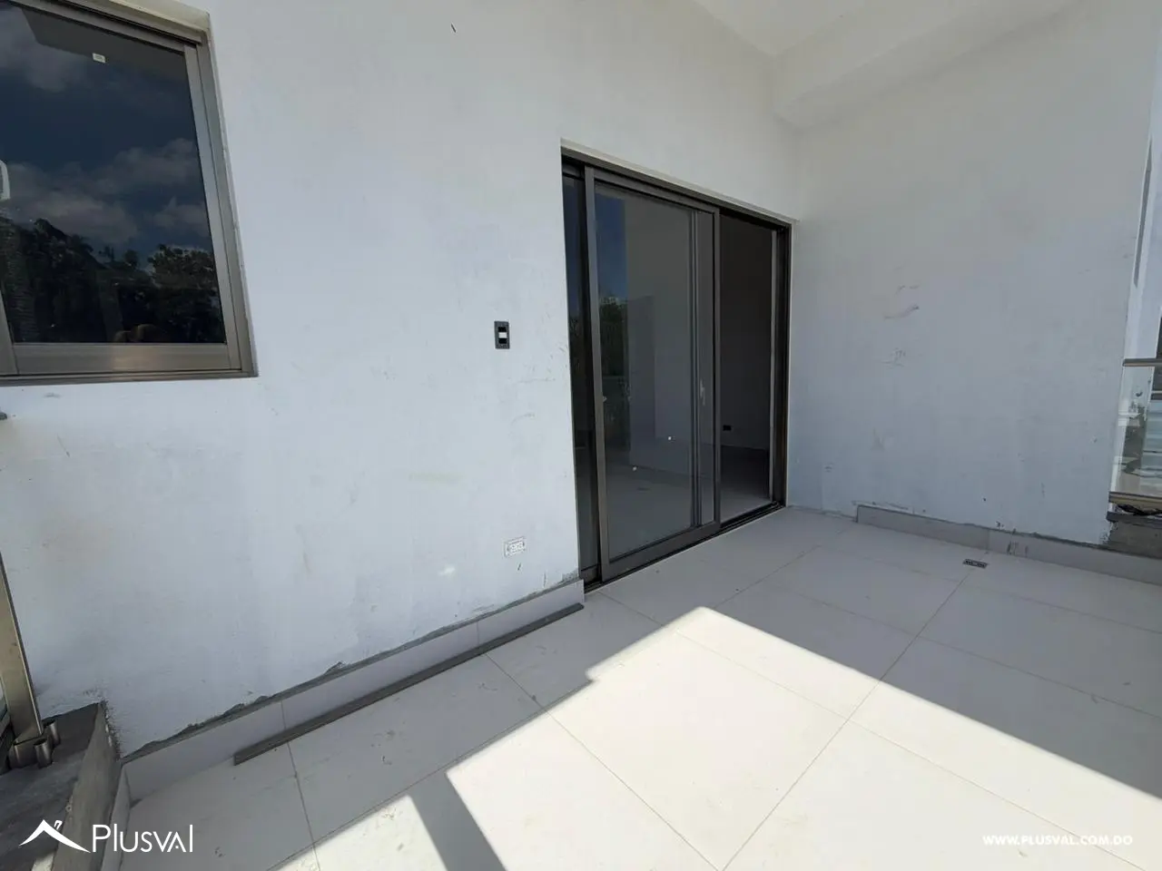 Proyecto en terminacion solo pasos de la Avenida Anacaona 490471