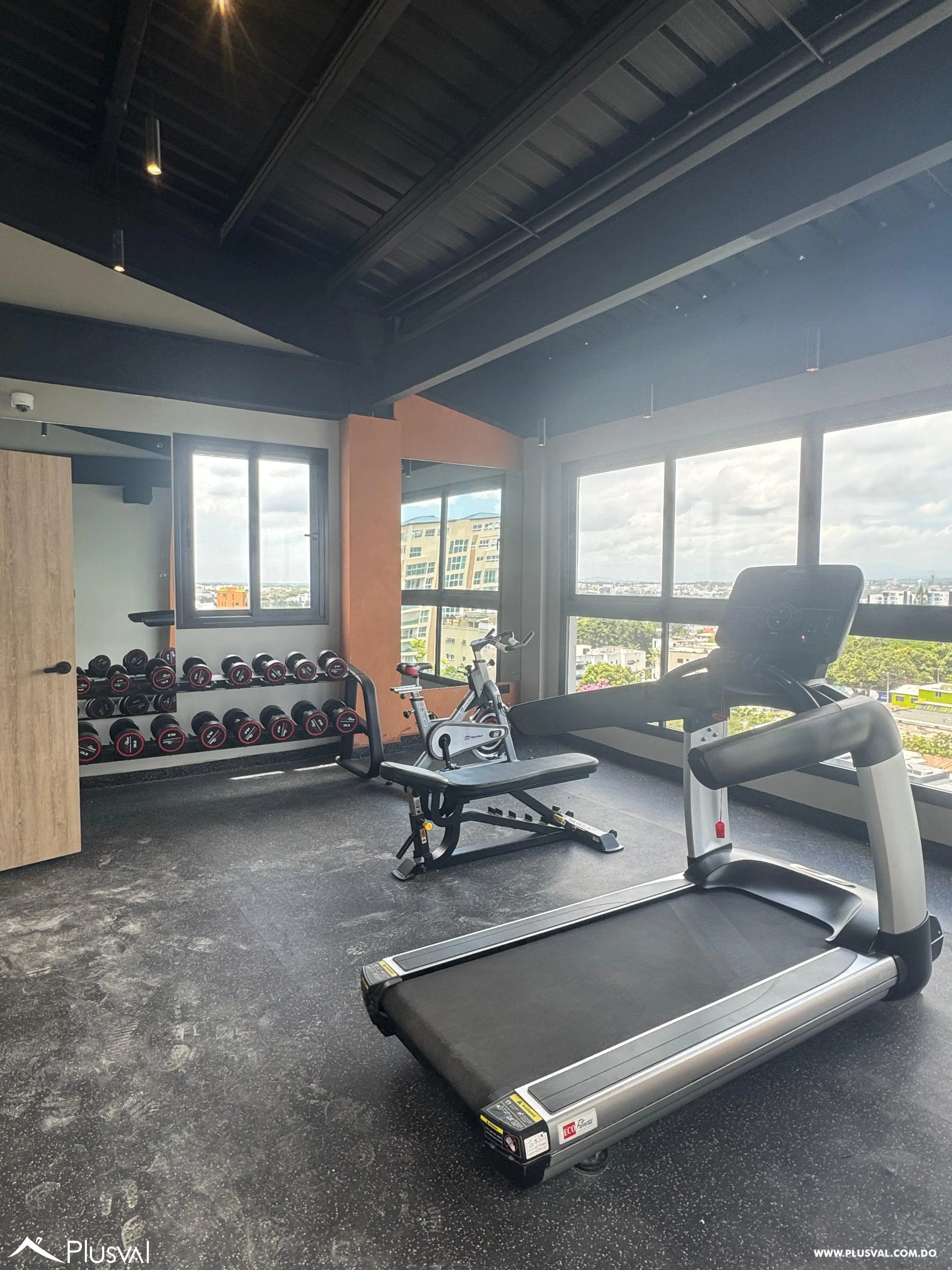 Apartamento de 2 habitaciones en Torre del exclusivo sector La Esmeralda. 456047