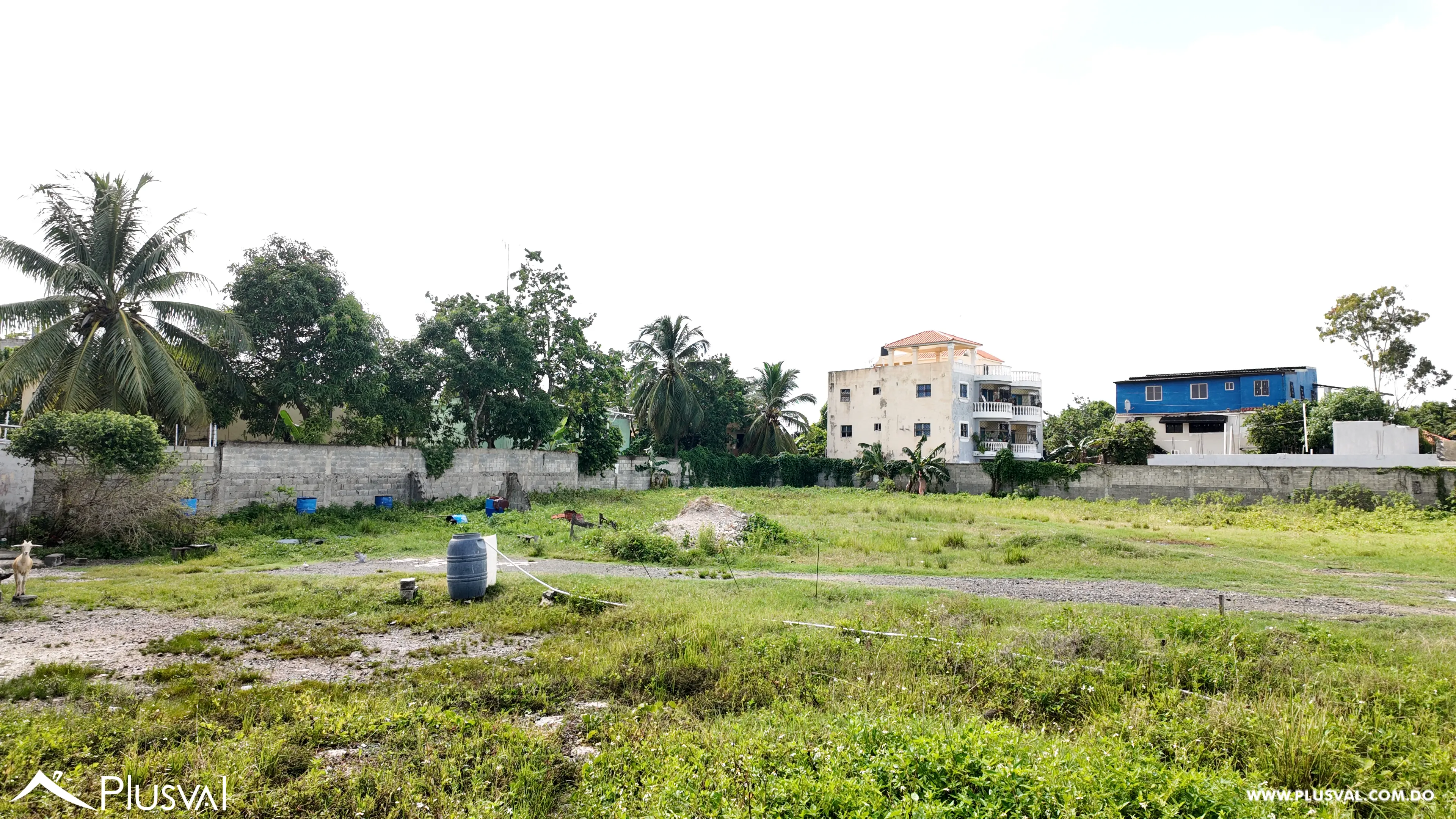 Solar para inversión en venta, ubicado en Santo Domingo Este. 523516