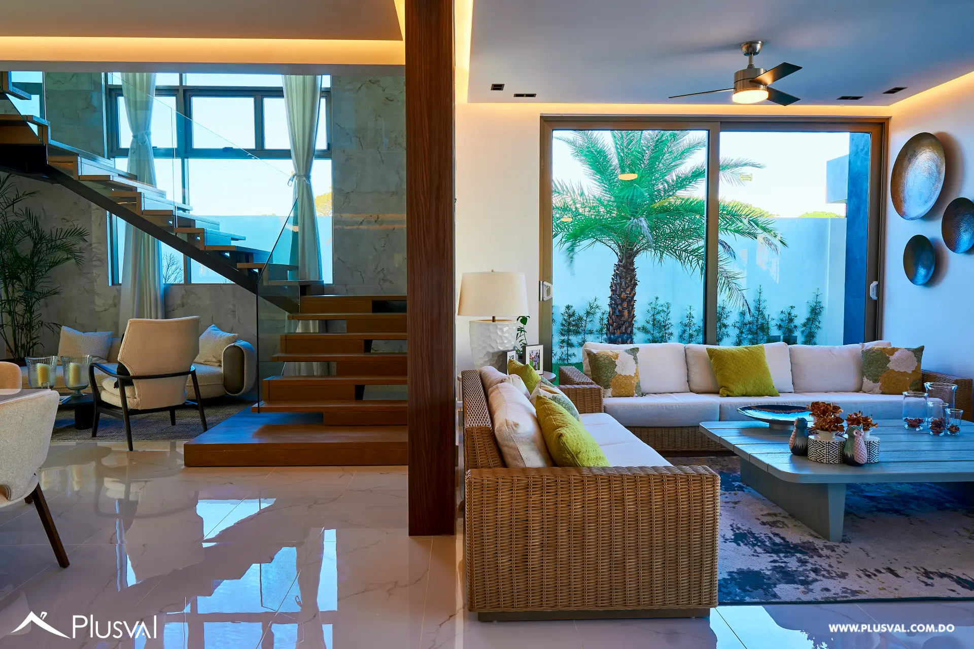 Vivienda de 2 niveles en Proyecto seguro de Santiago. 485463
