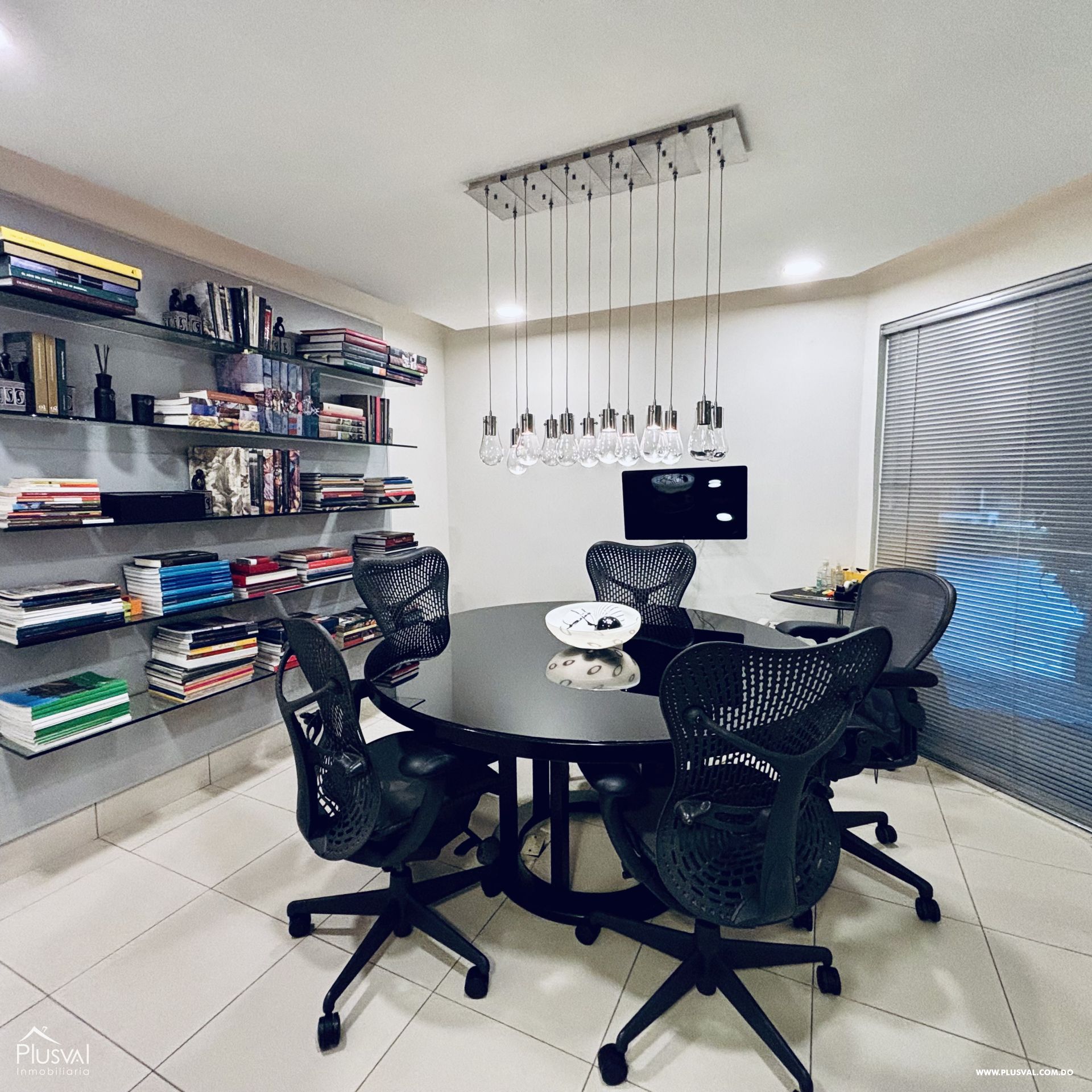 Propiedad comercial para oficinas o co-working 389334