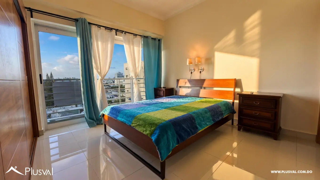 Apartamento dos niveles en Evaristo Morales 493342