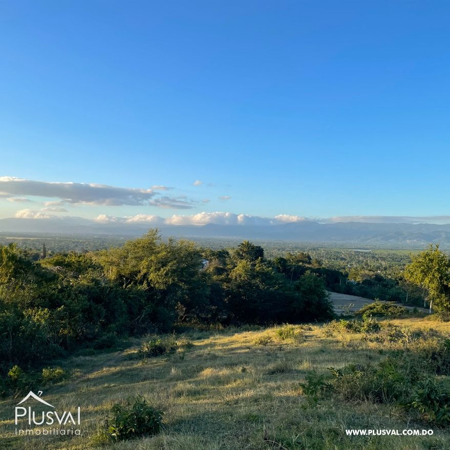 Hermosa propiedad con vista al aeropuerto de Santiago y a Moca 422757
