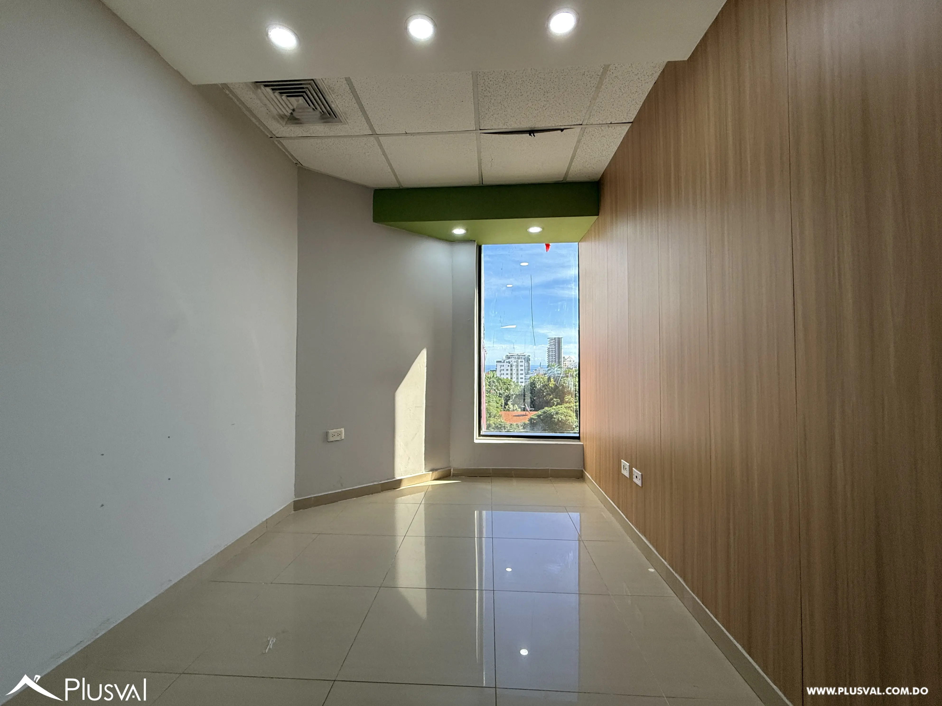 Alquiler de oficinas en Piantini con Vista al Mar y Abundantes Parqueos 482233