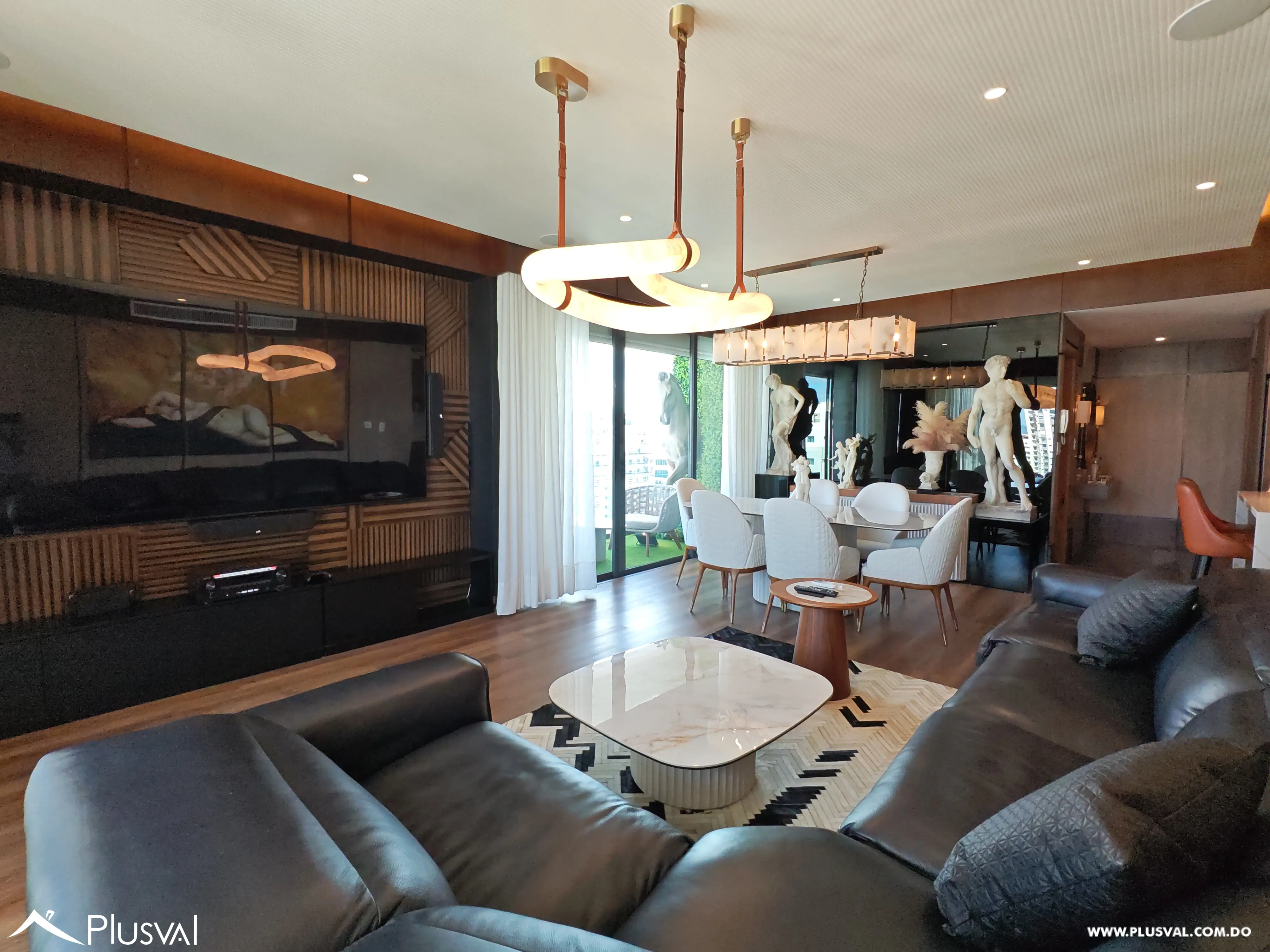 Lujoso Apartamento en alquiler en Piantini 492887