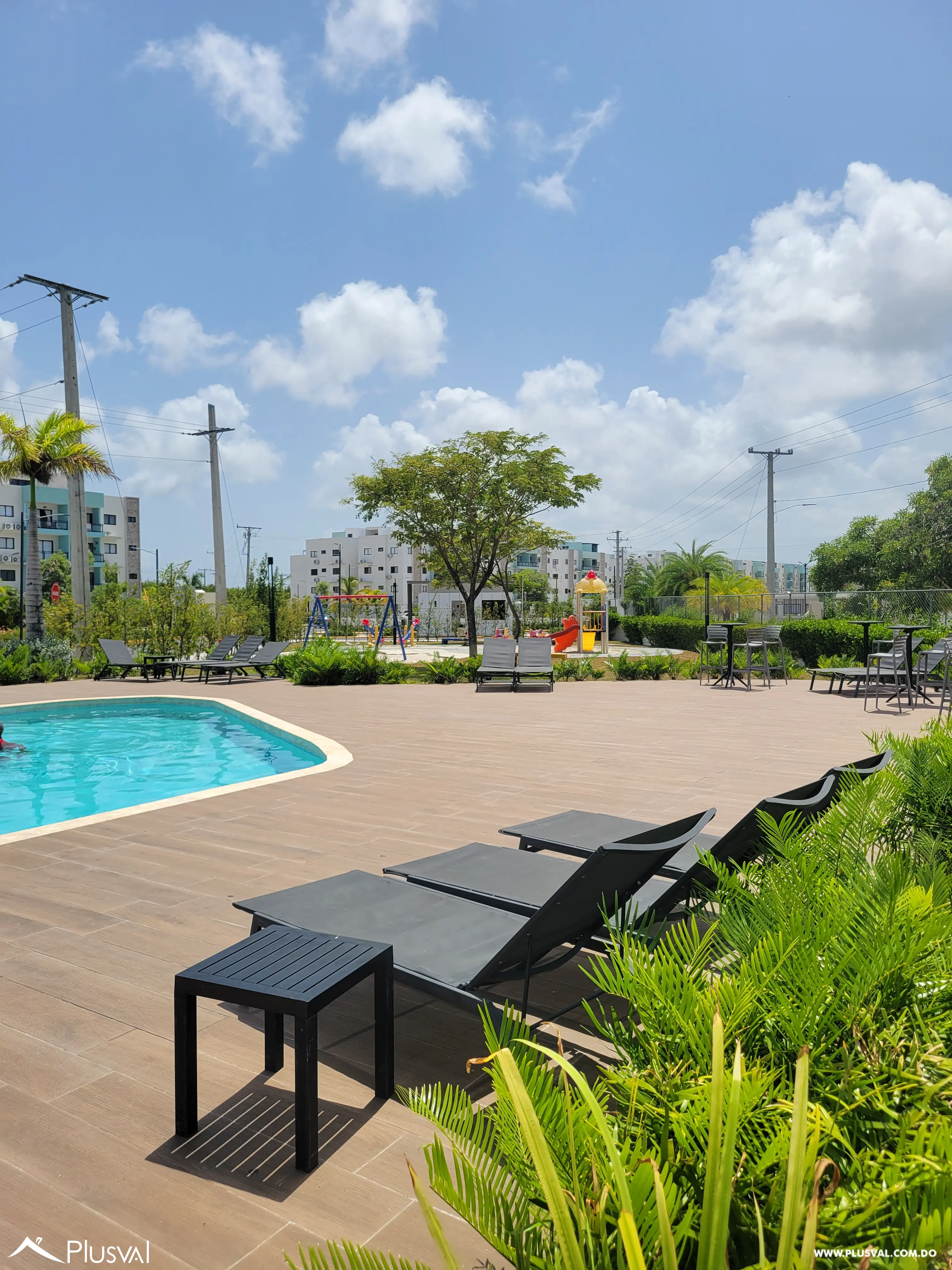 Villa Amueblada de 3 Habitaciones en Punta Cana con Jacuzzi y Patio Privado 523375