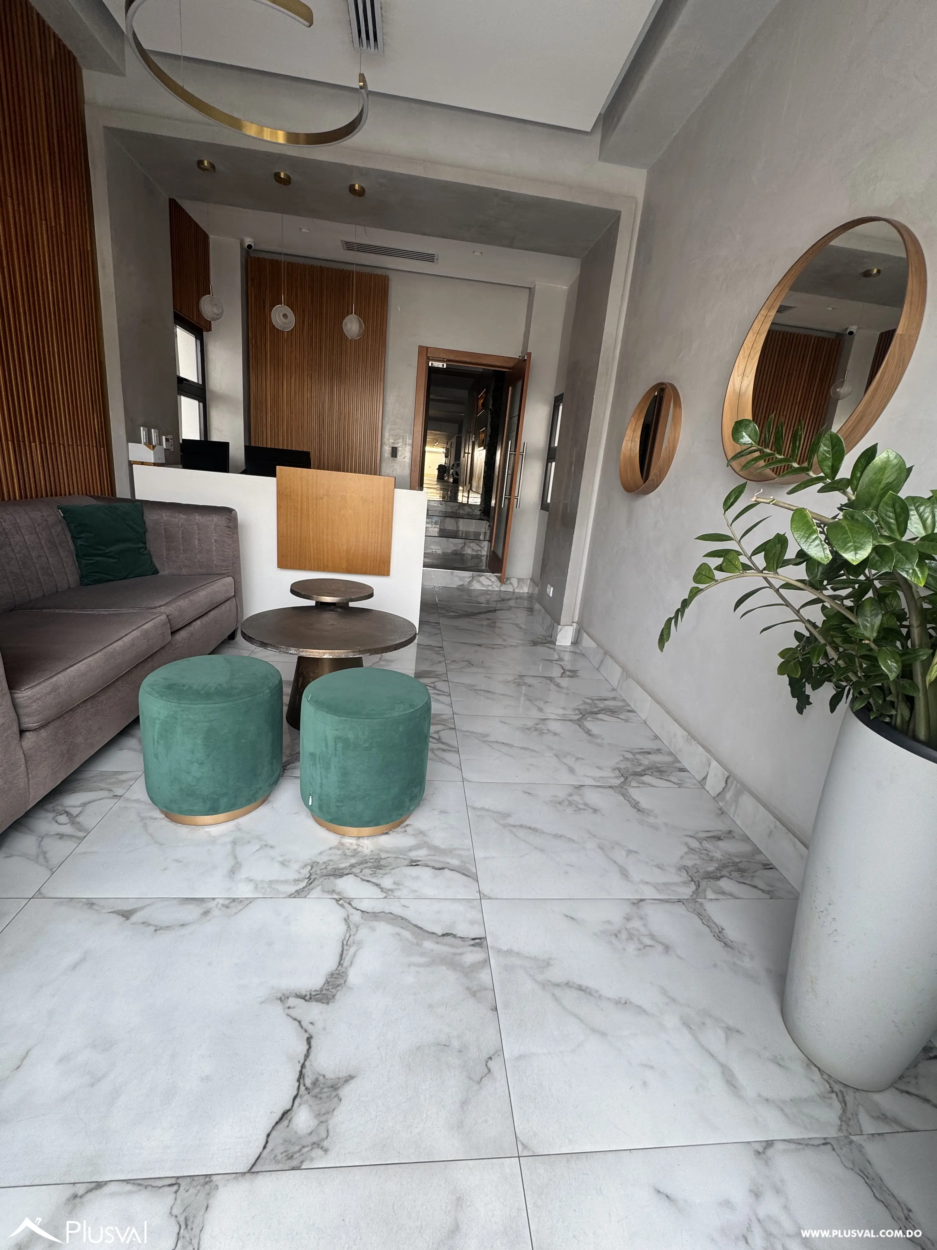 Venta de moderno apartamento en Evaristo Morales 491147