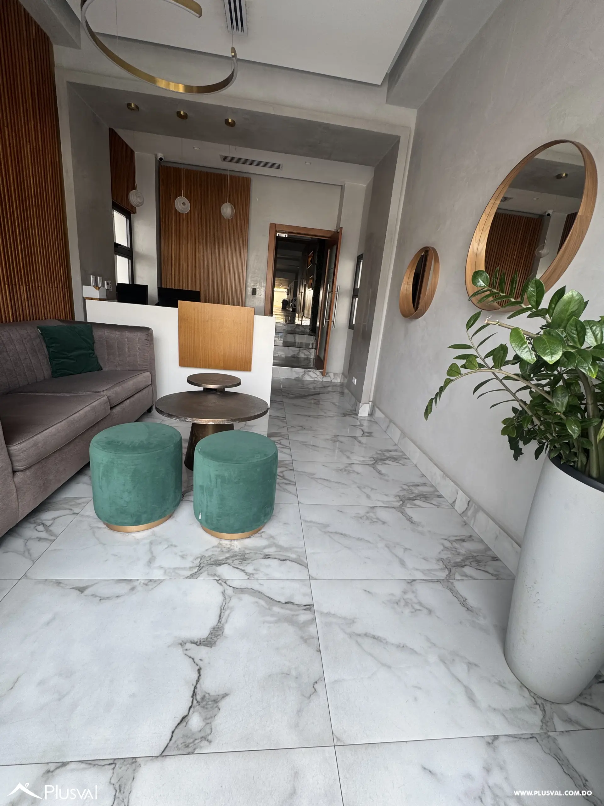 Venta de moderno apartamento en Evaristo Morales 491147