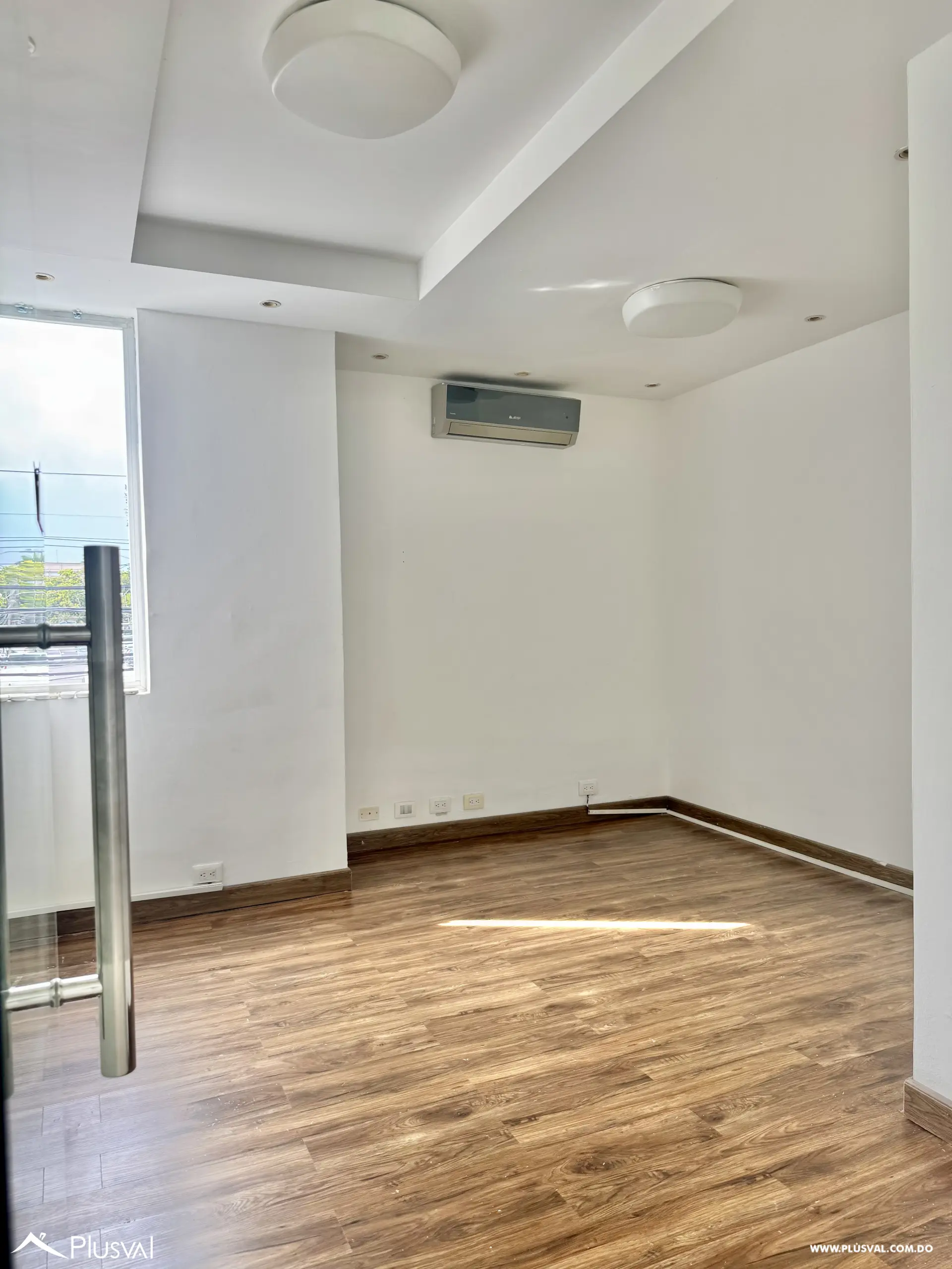 Alquilo Local para Oficinas en una de las mejores Zonas de Los Prados 518174