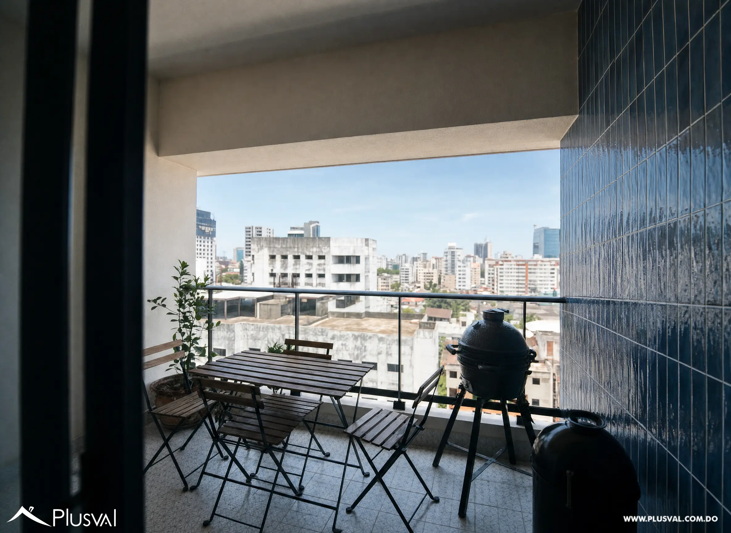Naco | Piso Alto con Vistas | 2 Hab + 2.5 Baños 513204