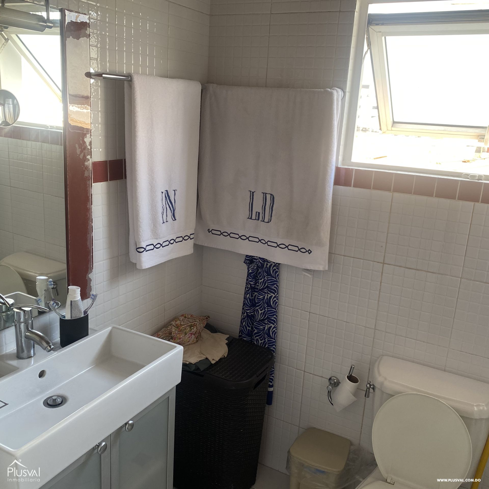 Amplio y fresco Apto clásico con Terraza Privada 366196