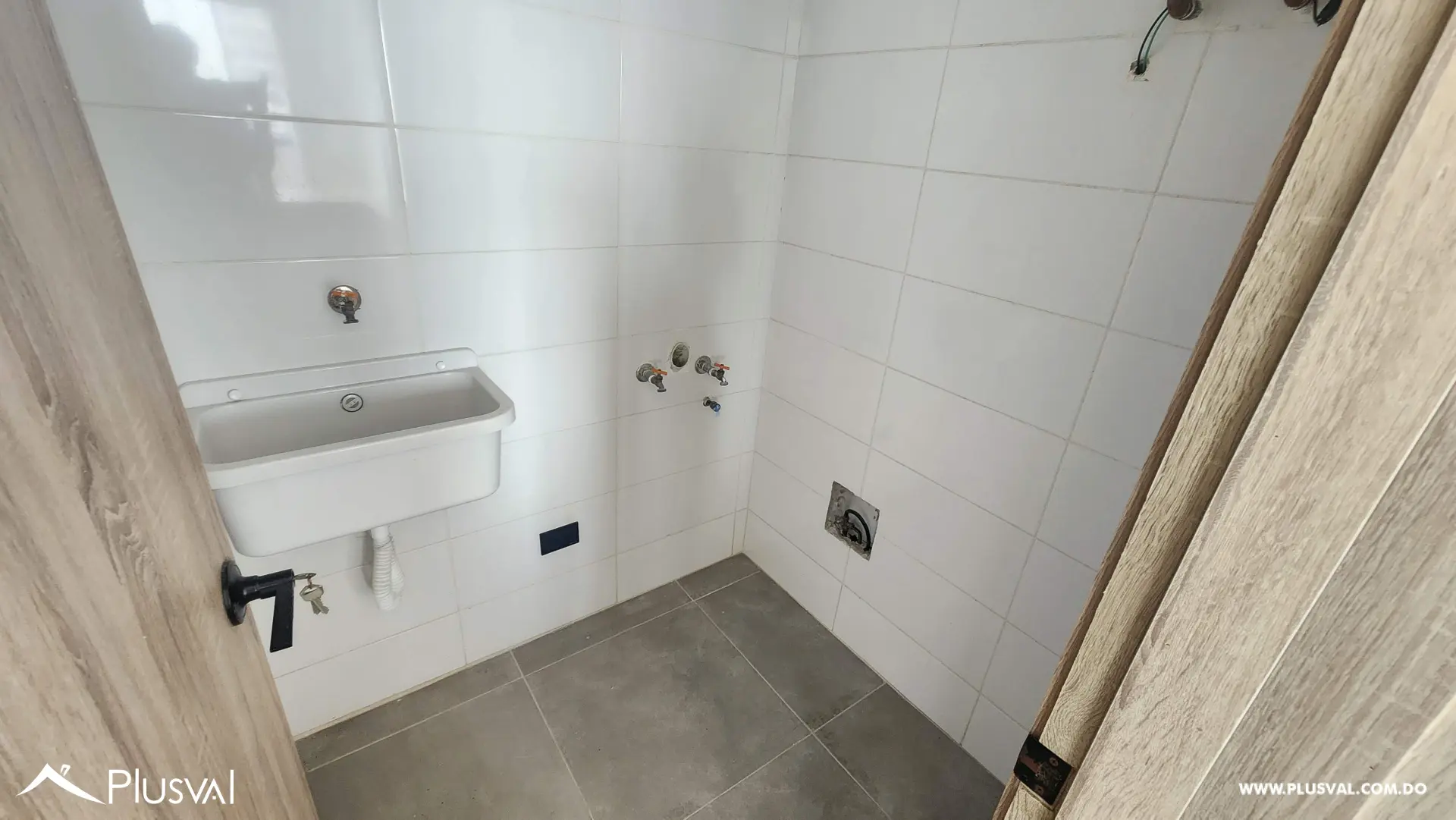 Se alquila apartamento nuevo el Millón. 470000
