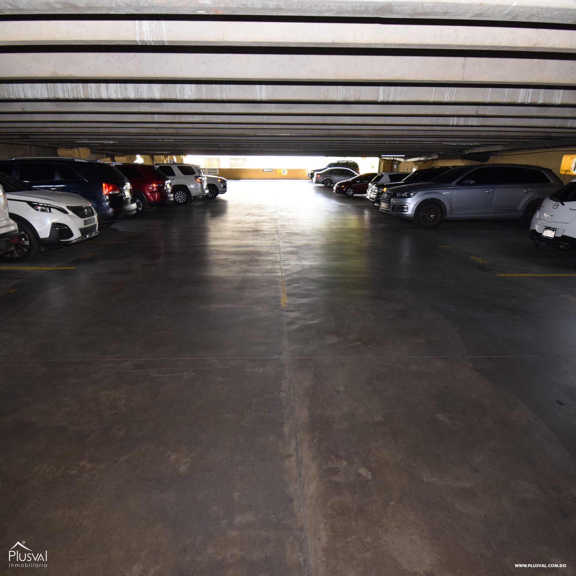 Local para oficina en venta en Unicentro Plaza 230775