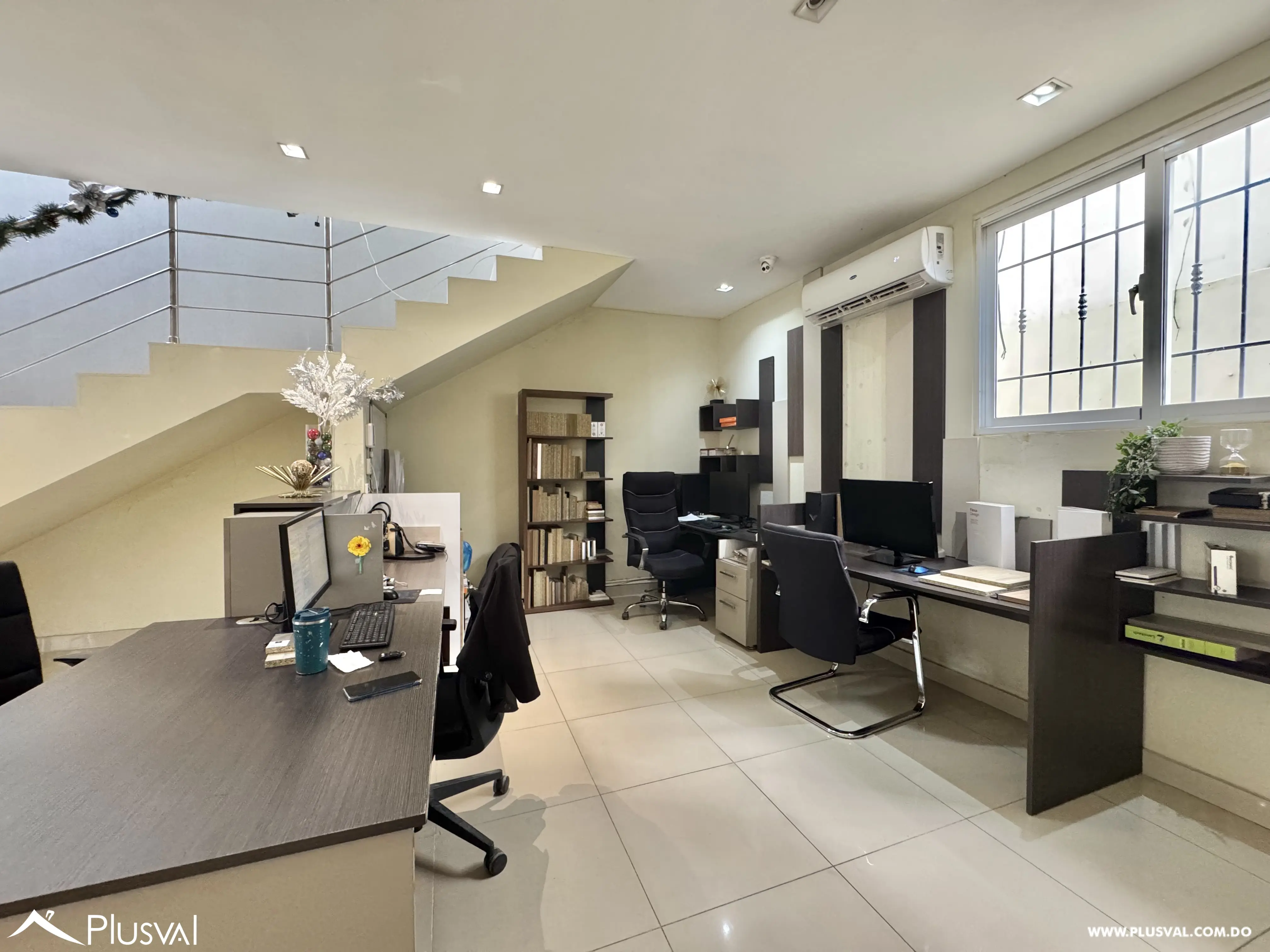 Alquilo Excelente Nave de 800 mt2 en La Zona Industrial de Herrera 482754