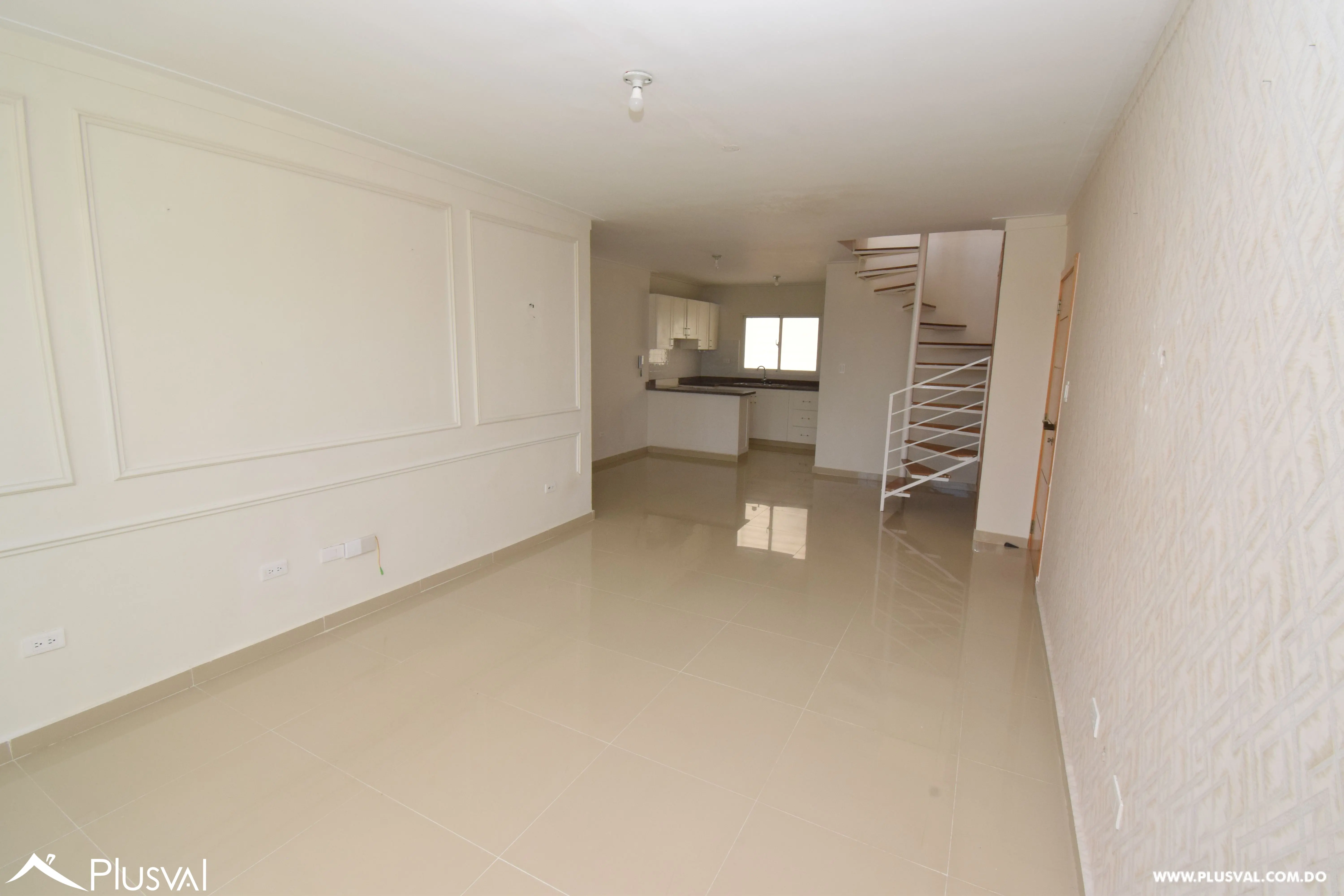 Apartamentos en alquiler cerca de la Av. República de Colombia 452107