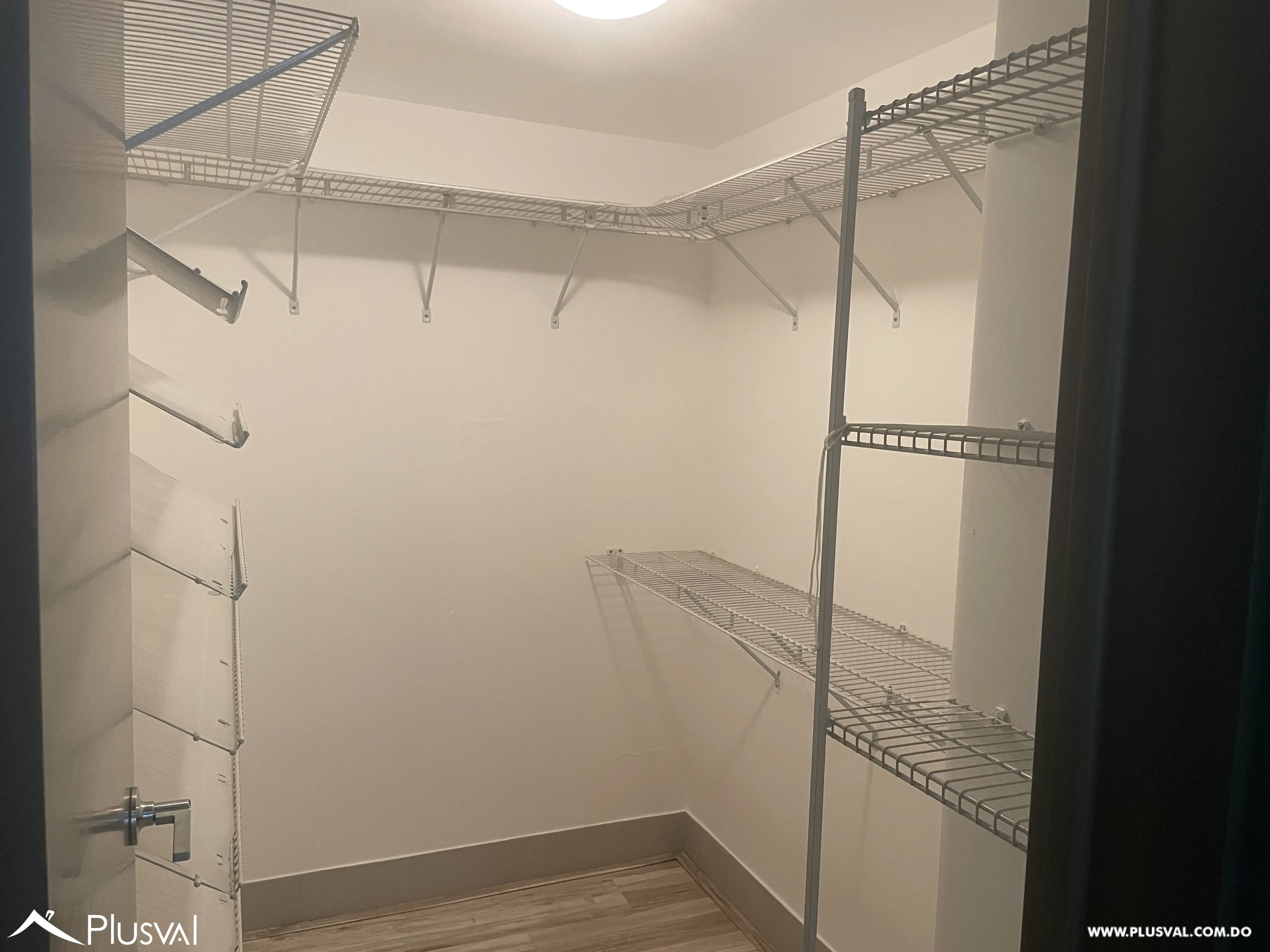 Apartamento Amueblado en alquiler torre moderna 513956