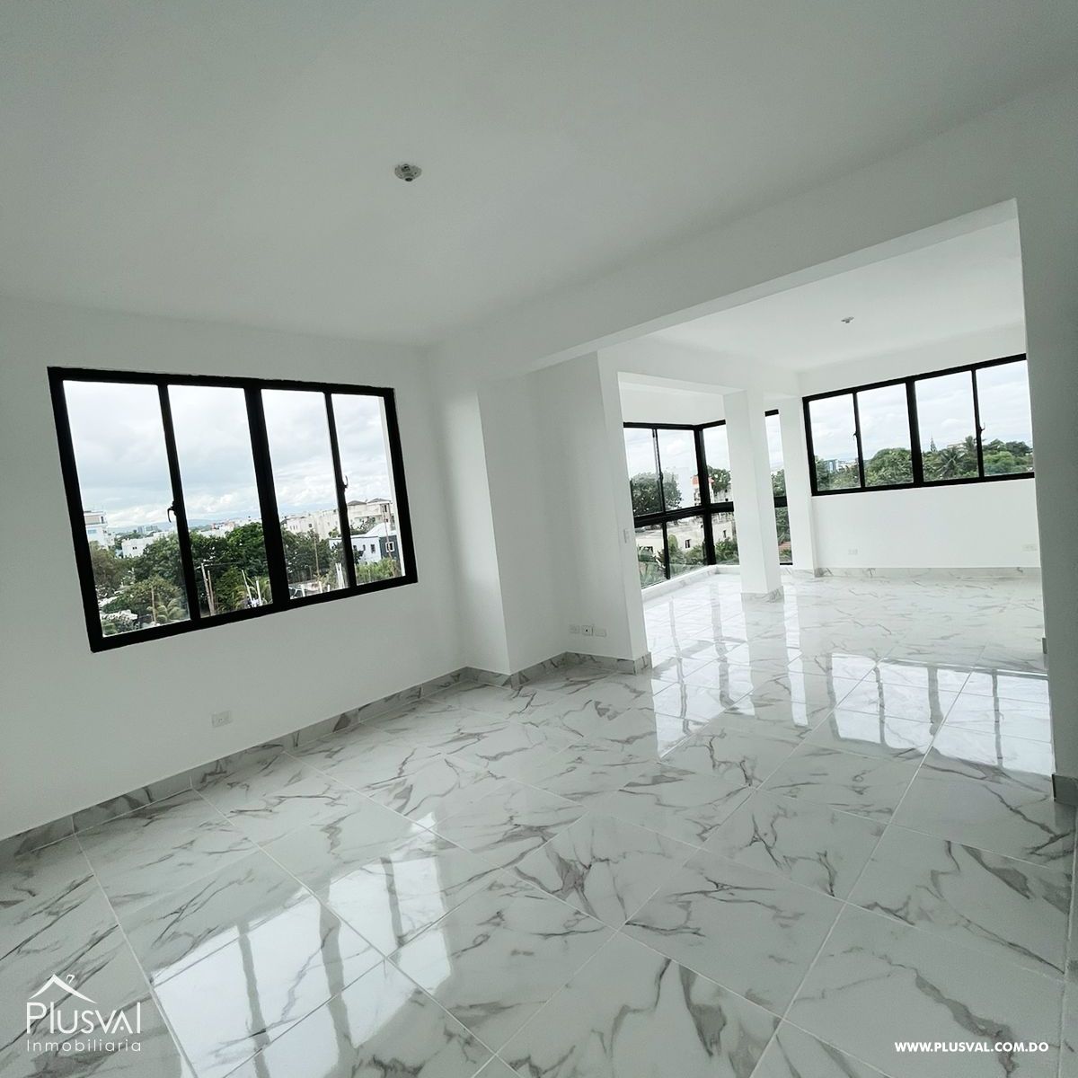 Penthouse Moderno con Terraza y Espacios Únicos en Los Álamos 405132