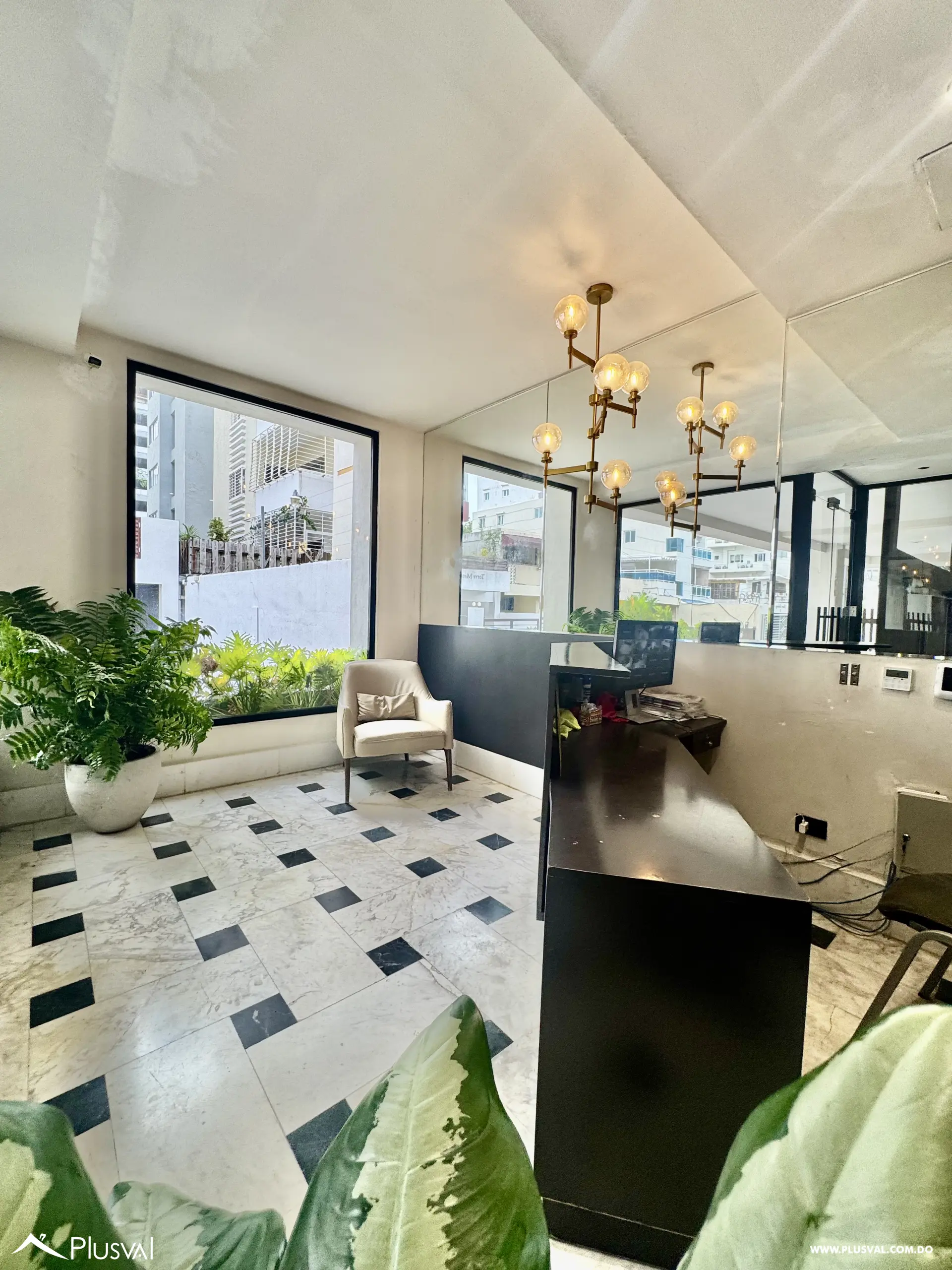 Alquilo Maravilloso Apartamento en  Piso Alto en el Corazon de Naco 527538