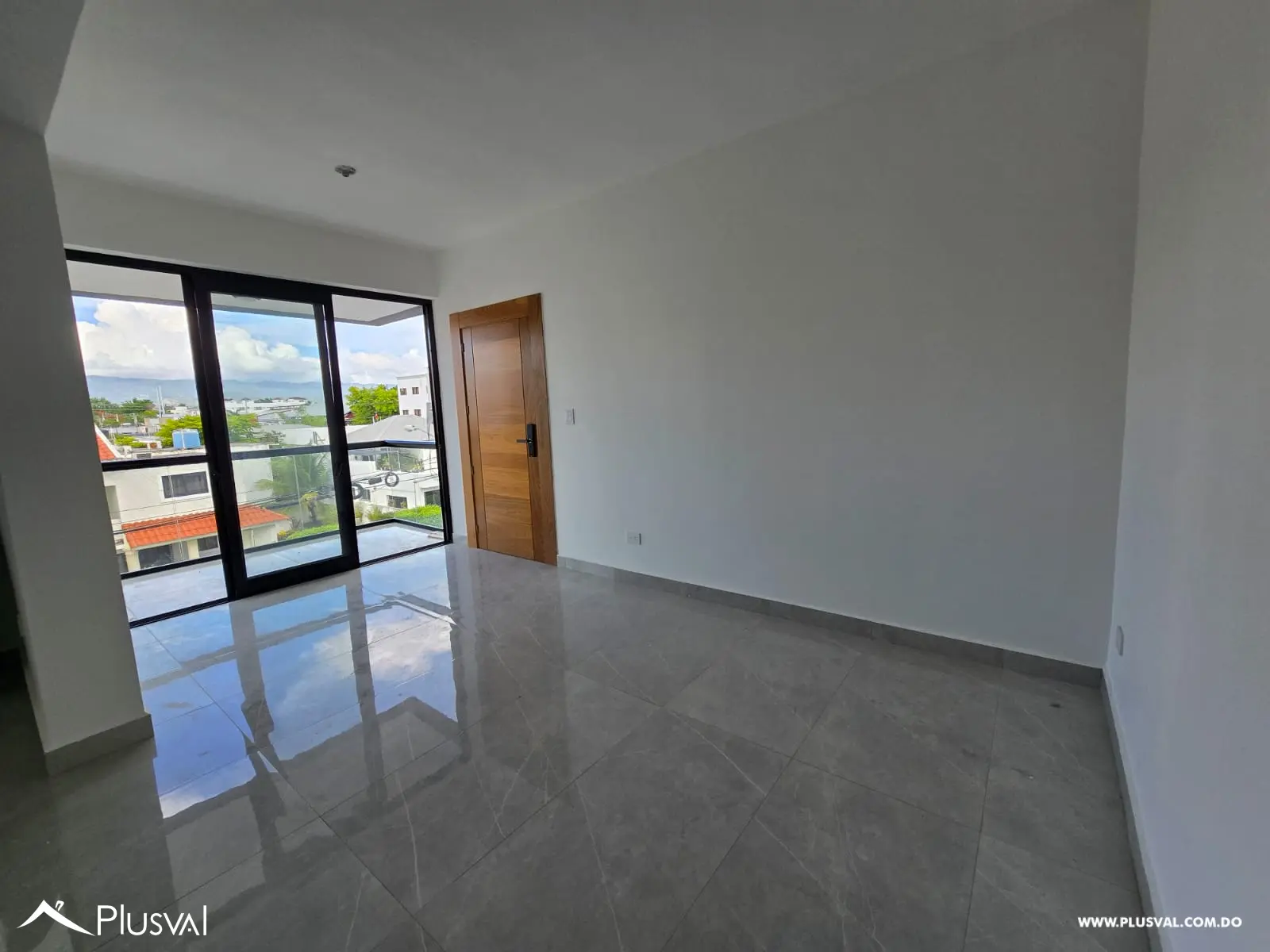Comodo y Amplio Apartamento en Venta Ubicado en Los Laureles 526771