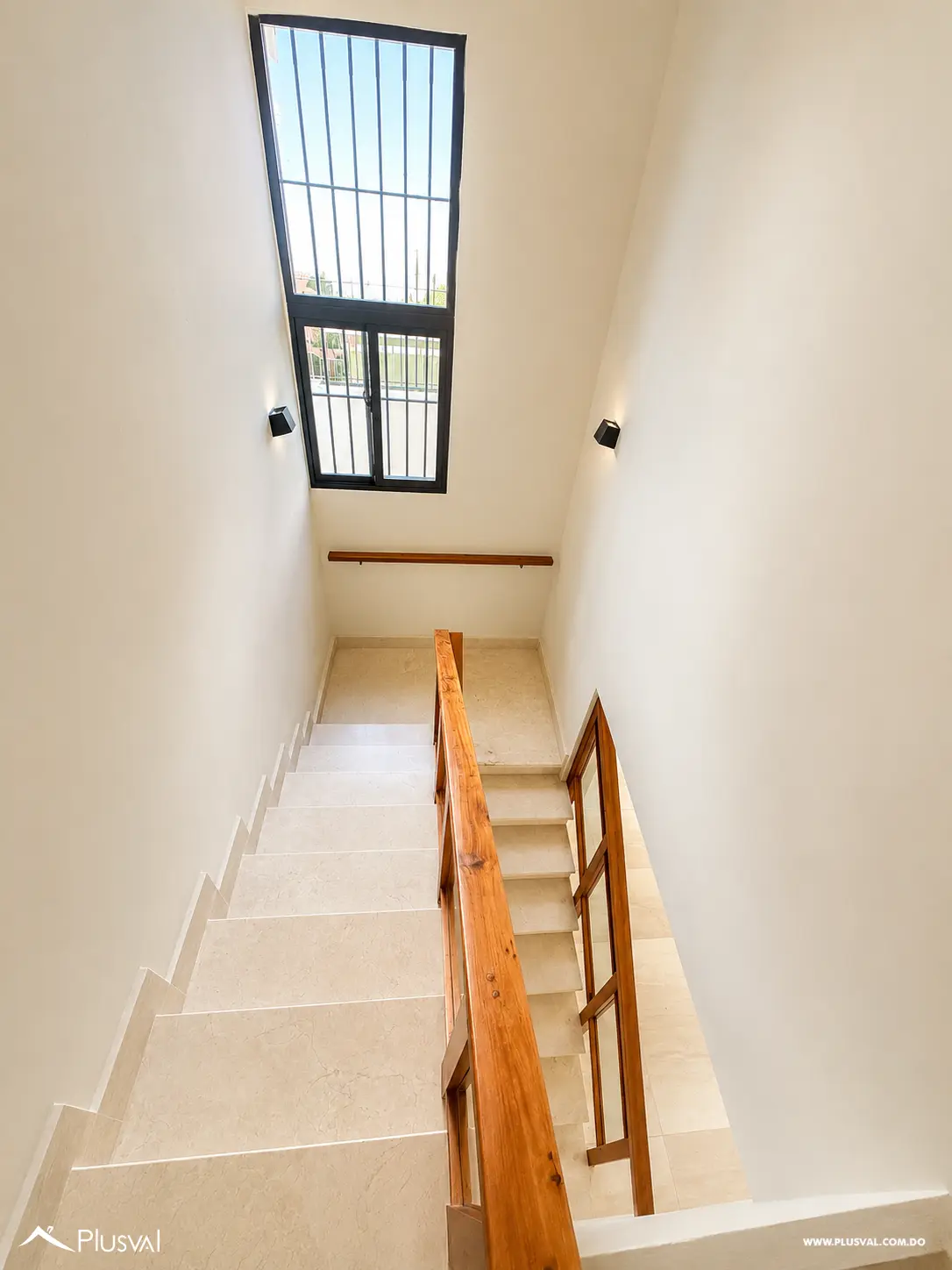 Casa en alquiler en Ensanche Paraíso | Uso residencial o comercial 520018
