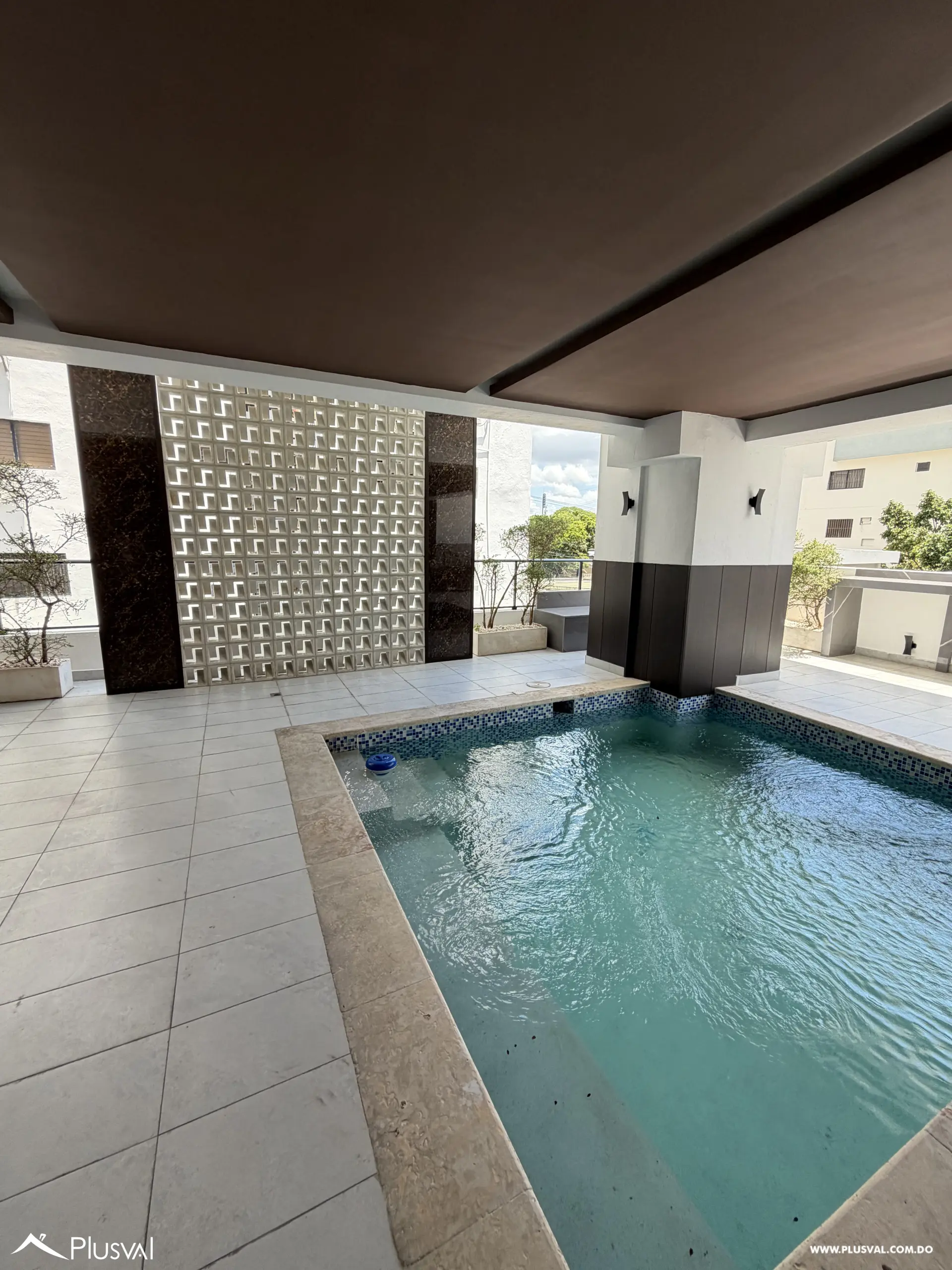 Apartamentos en Alquiler estratégicamente una zona exclusiva en Naco. 526692