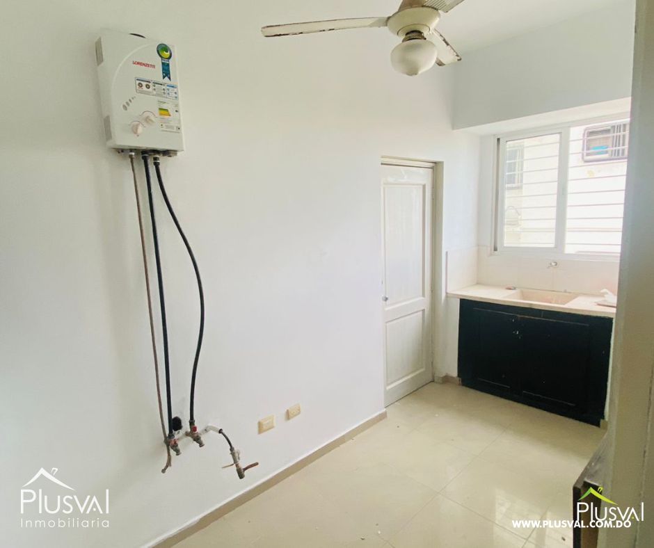 SE ALQUILA AMPLIO APARTAMENTO EN GAZCUE 246203