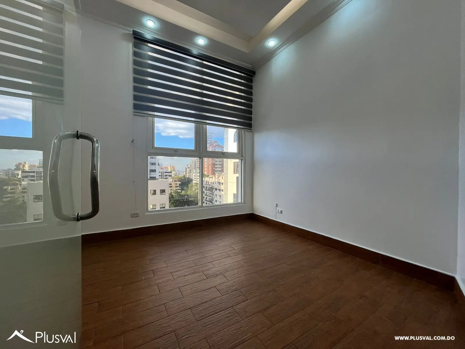 Local para oficina en alquiler en Piantini 491799