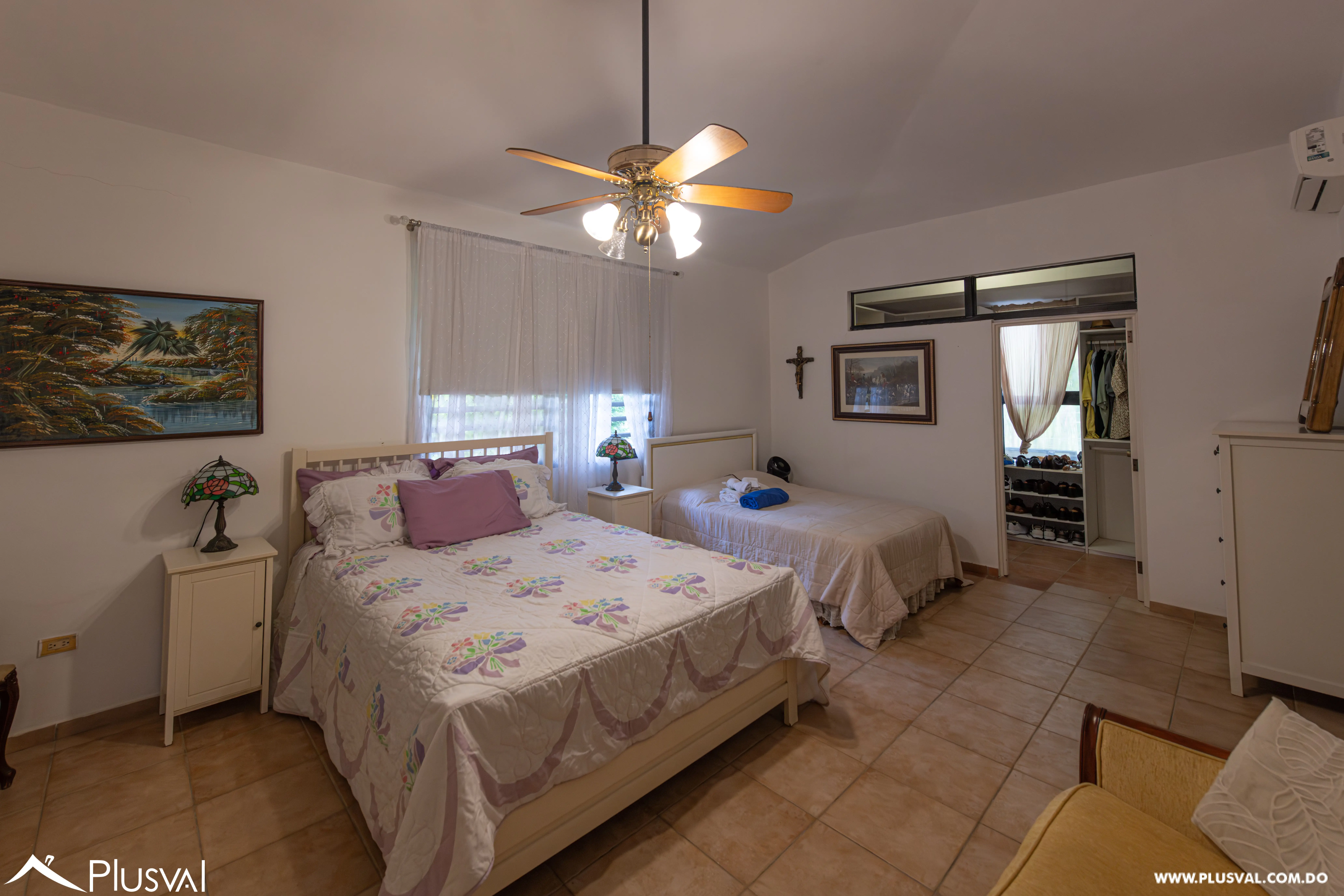 Villa en venta en metro Country Club con piscina privada y vista al campo de golf 456494