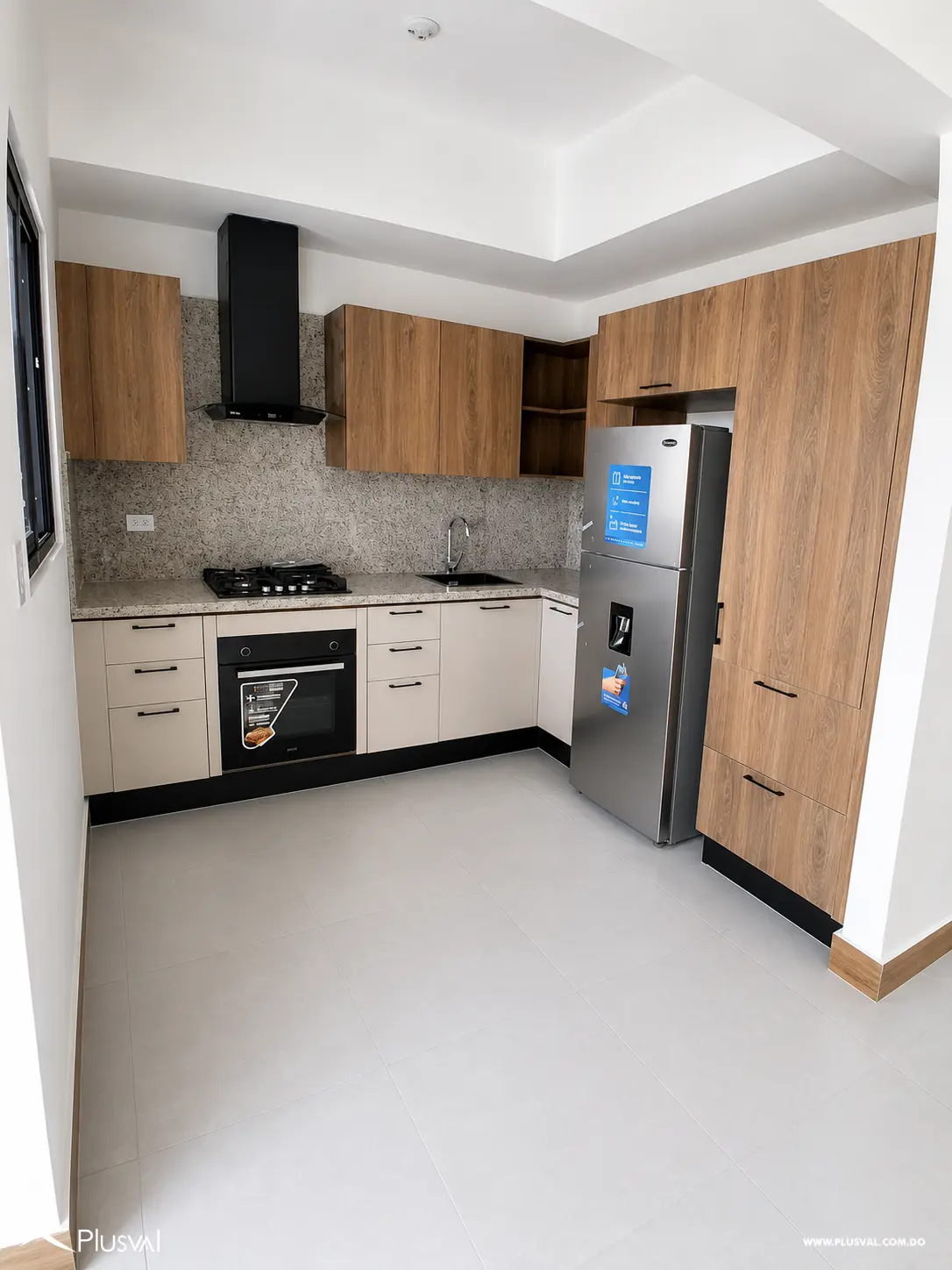Moderno y amplio apartamento en alquiler con linea blanca 518809