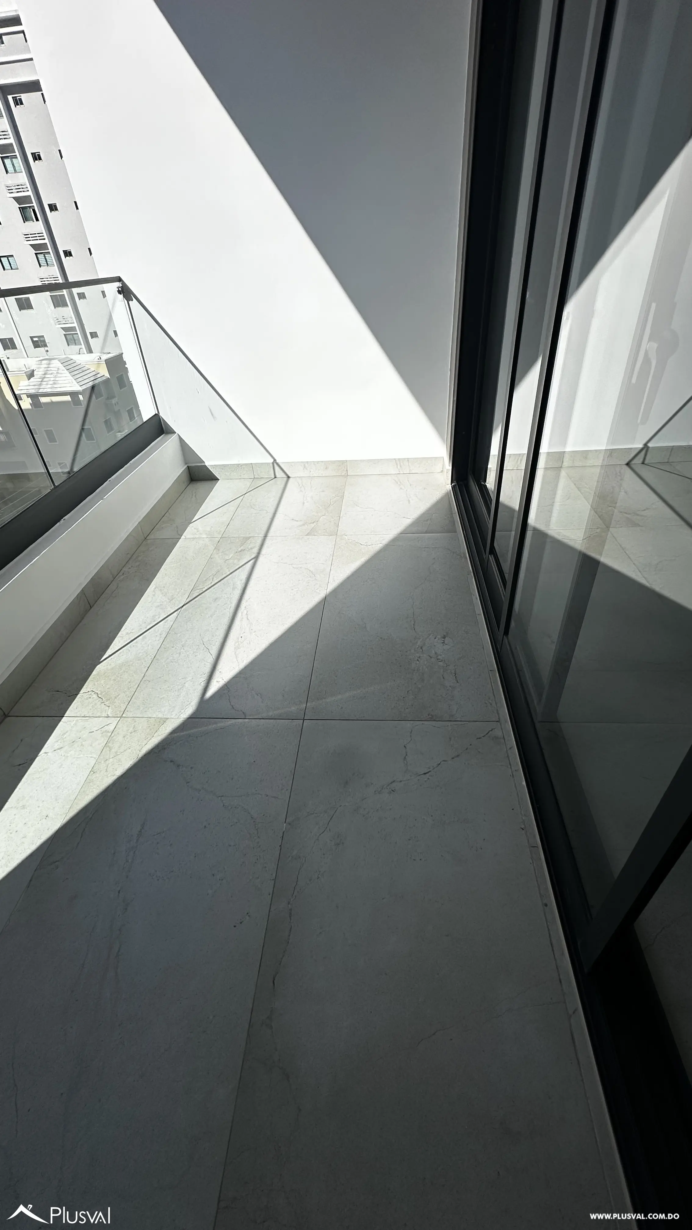 Apartamento en alquiler de 2 habitaciones en Evaristo Morales 498841