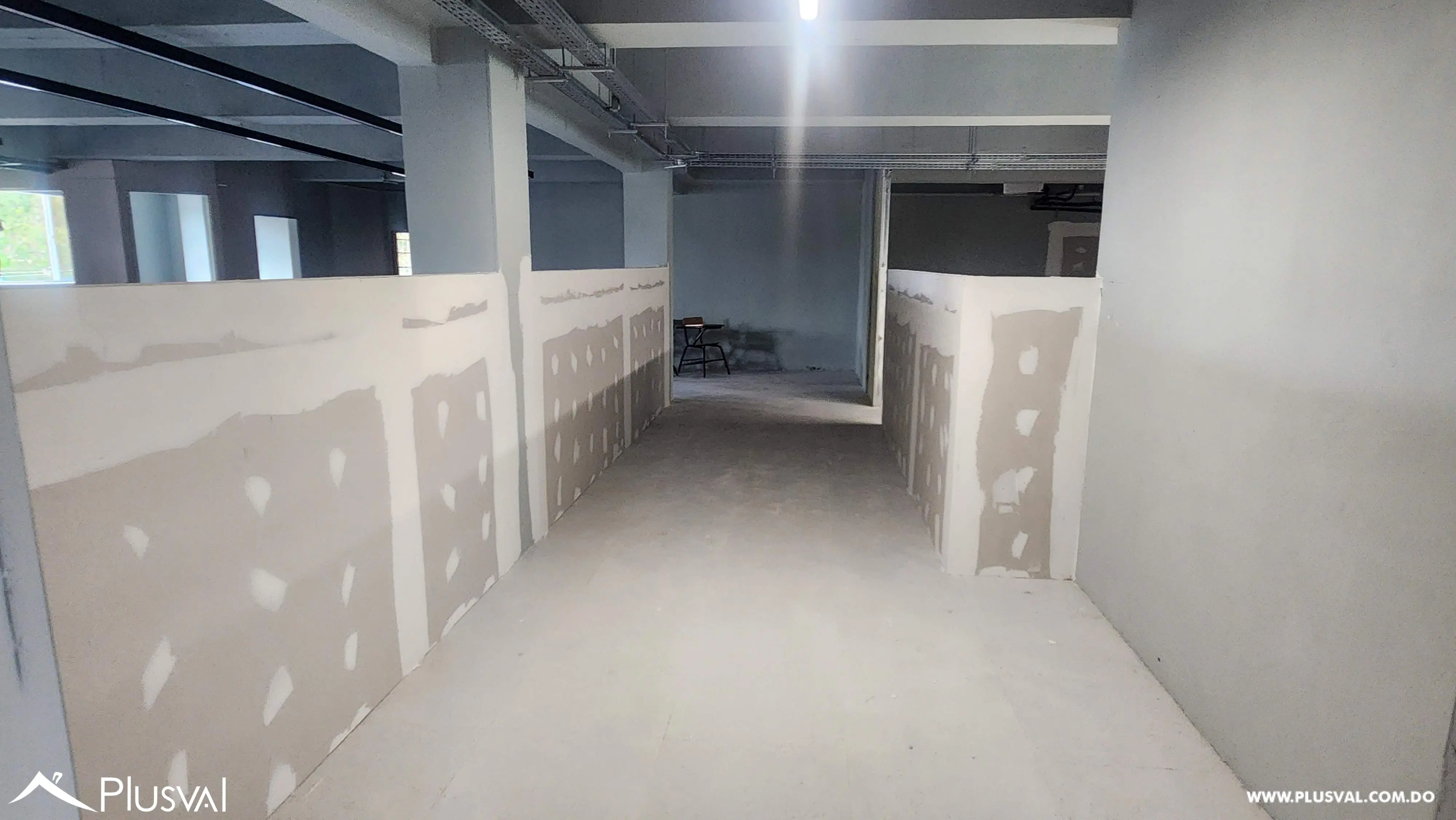 Alquiler de amplio local de oficinas en La Fe. 496496